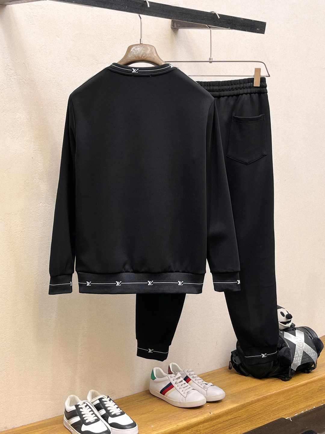 LV 2025全新爆款套装 原单狠货🇭🇰倾注顶级设计师的精心之作 就为一个贴合、完美的上身效果 全天然优