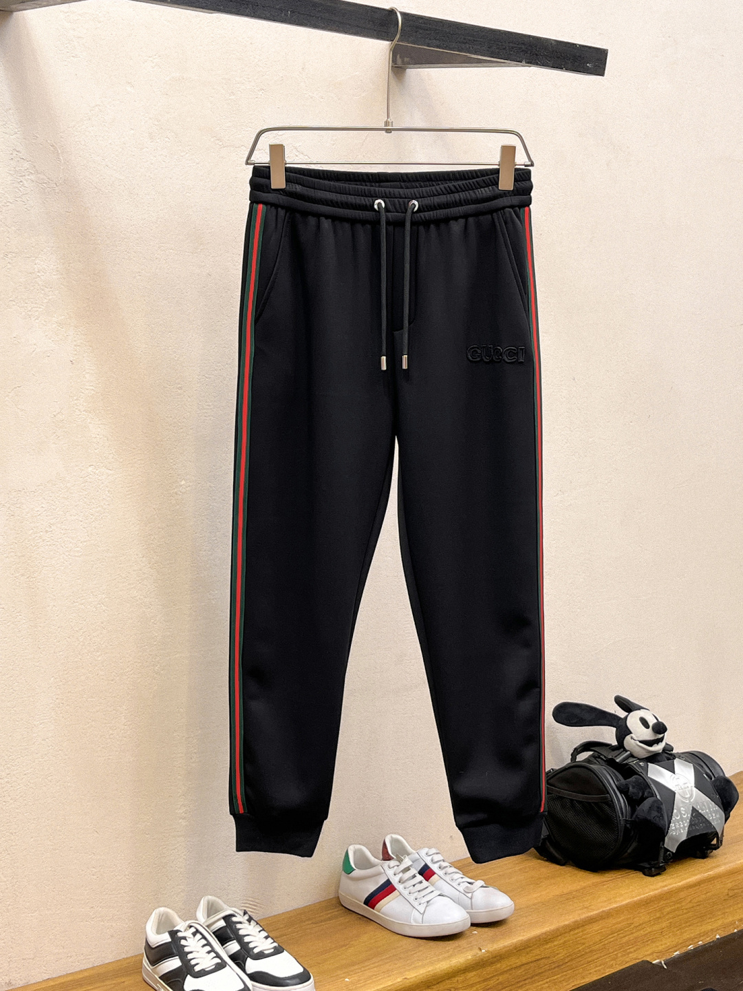 古奇 2025全新爆款开衫套装 原单狠货🇭🇰倾注顶级设计师的精心之作 就为一个贴合、完美的上身效果 全天