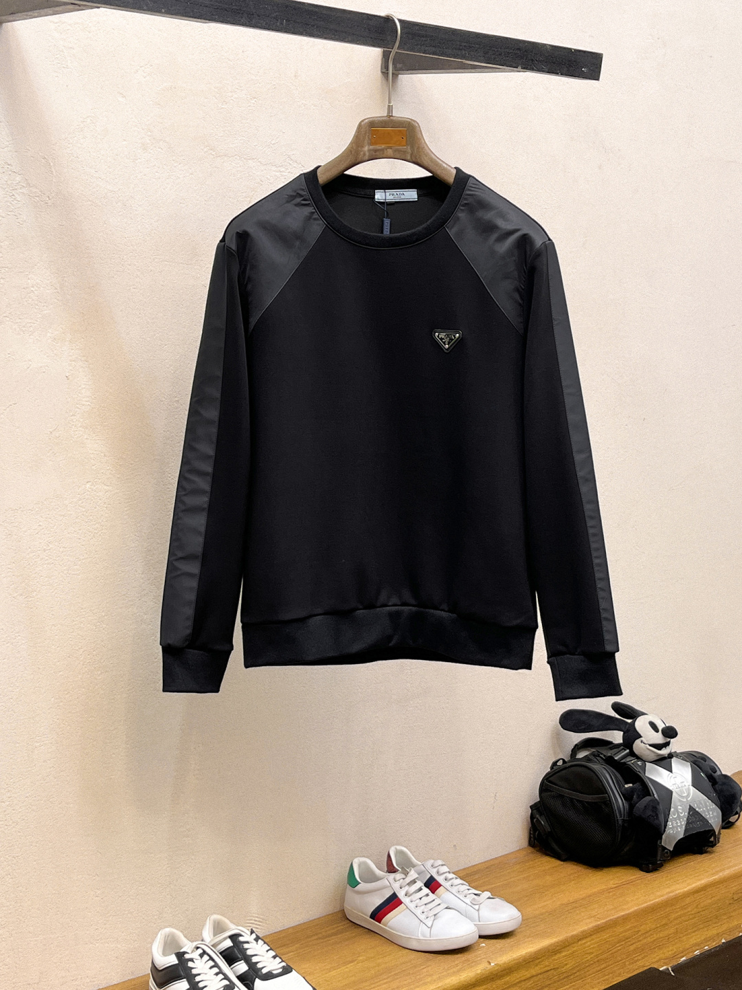 普拉达 2025全新爆款套装 原单狠货🇭🇰倾注顶级设计师的精心之作 就为一个贴合、完美的上身效果 全天然