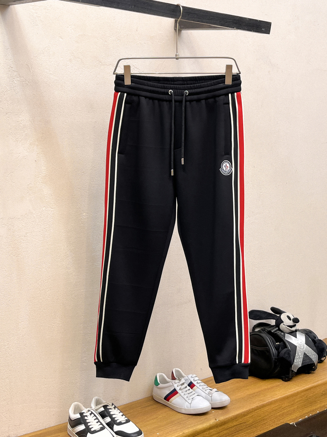 蒙口 2025全新爆款开衫套装 原单狠货🇭🇰倾注顶级设计师的精心之作 就为一个贴合、完美的上身效果 全天