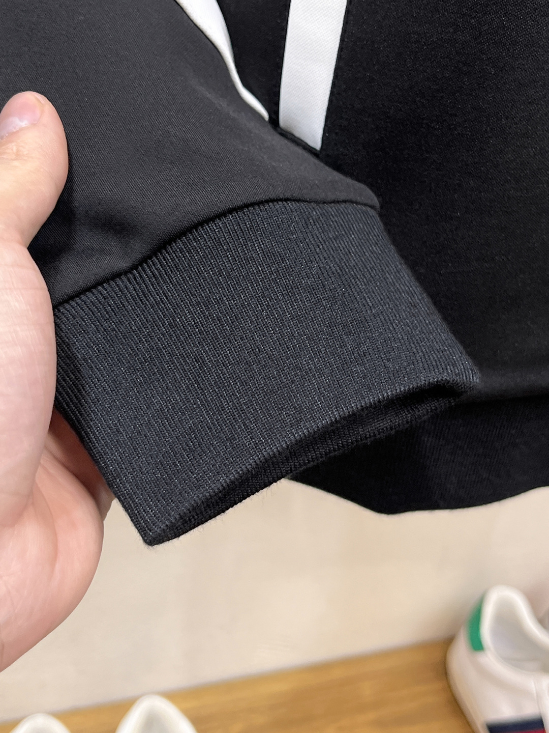 LV 2025全新爆款开衫套装 原单狠货🇭🇰倾注顶级设计师的精心之作 就为一个贴合、完美的上身效果 全天