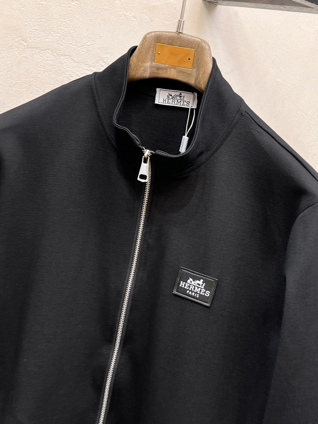 爱马仕 2025全新爆款开衫套装 原单狠货🇭🇰倾注顶级设计师的精心之作 就为一个贴合、完美的上身效果 全