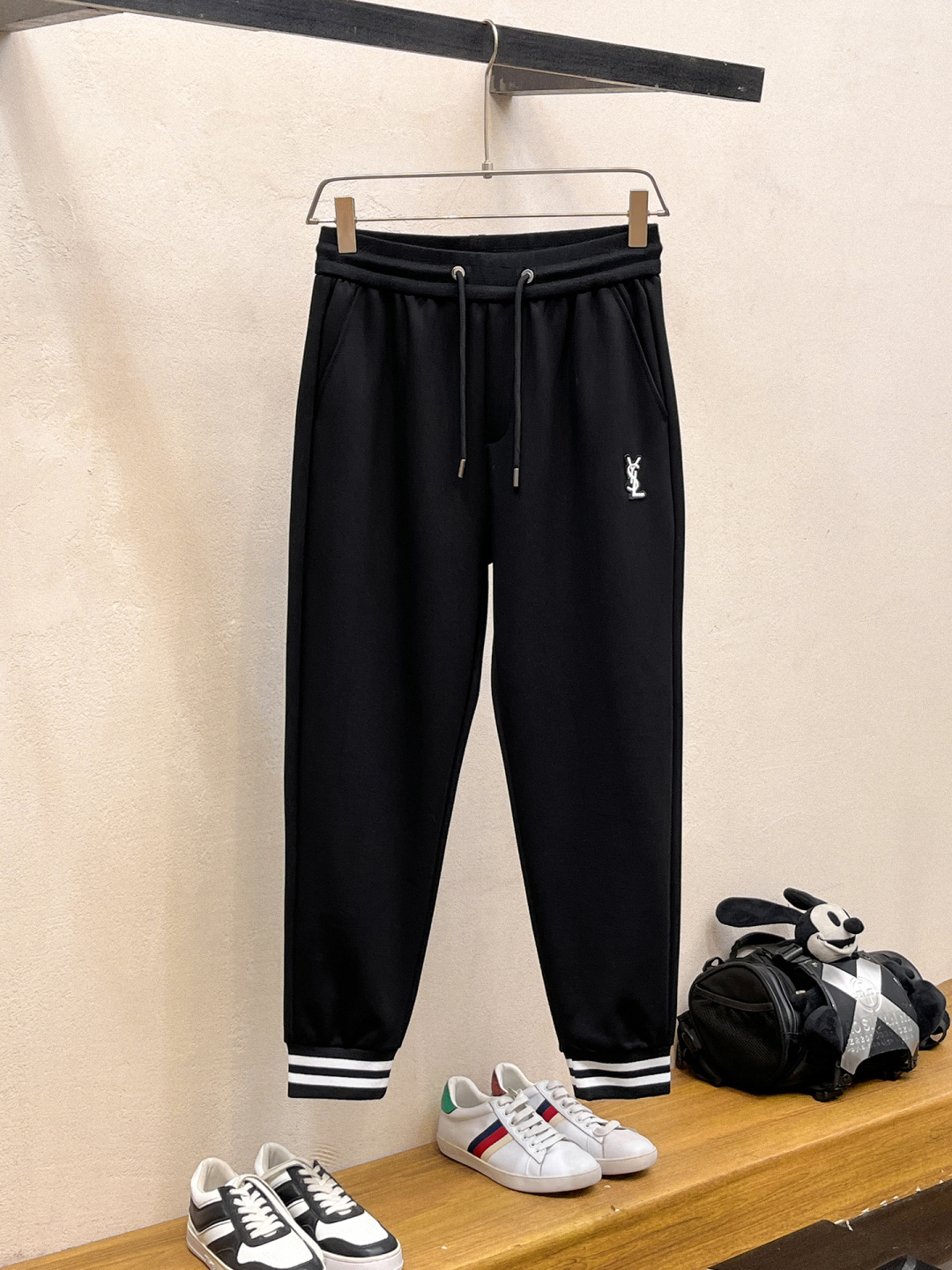 圣罗兰 2025全新爆款套装 原单狠货🇭🇰倾注顶级设计师的精心之作 就为一个贴合、完美的上身效果 全天然