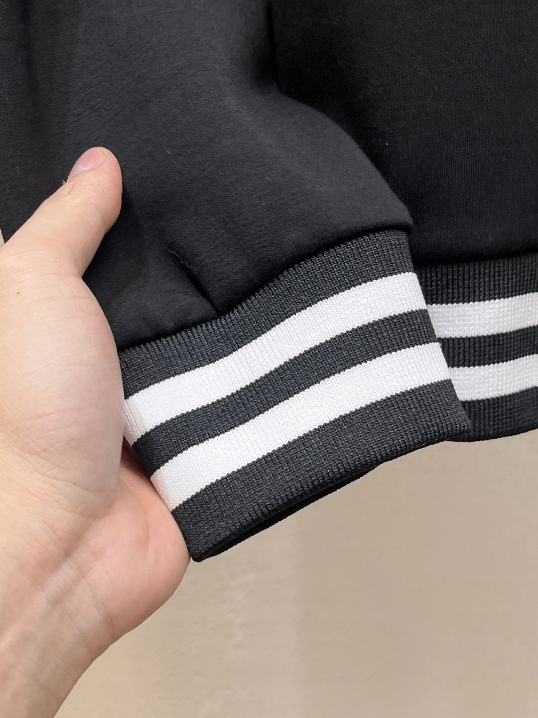 圣罗兰 2025全新爆款套装 原单狠货🇭🇰倾注顶级设计师的精心之作 就为一个贴合、完美的上身效果 全天然