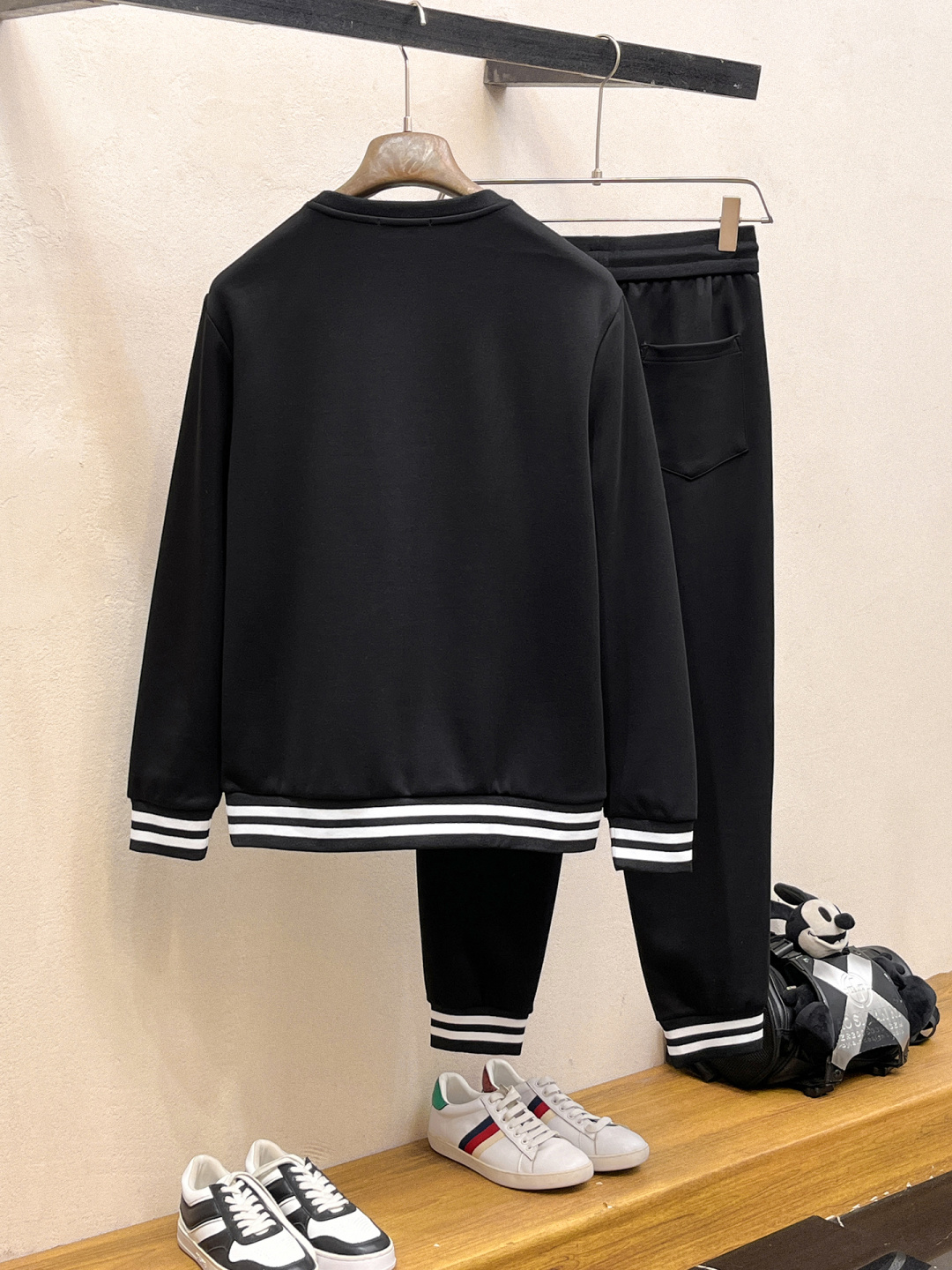 圣罗兰 2025全新爆款套装 原单狠货🇭🇰倾注顶级设计师的精心之作 就为一个贴合、完美的上身效果 全天然