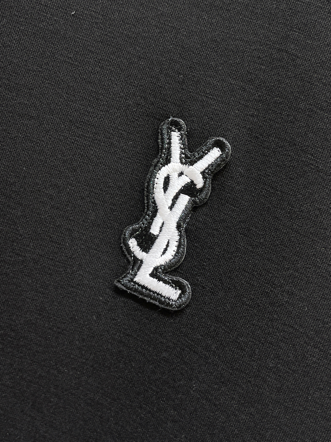 圣罗兰 2025全新爆款套装 原单狠货🇭🇰倾注顶级设计师的精心之作 就为一个贴合、完美的上身效果 全天然