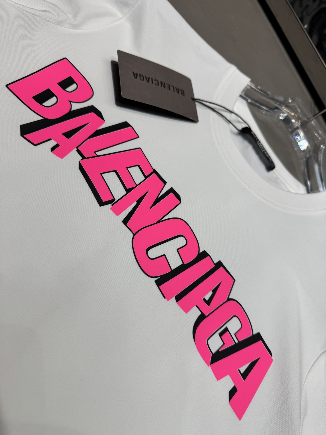 ☄️☄️☄️巴黎世家2026春夏短袖舒弹冰感棉新款短袖T版型：常规修身版型面料优点：舒适 微弹 冰感 挺