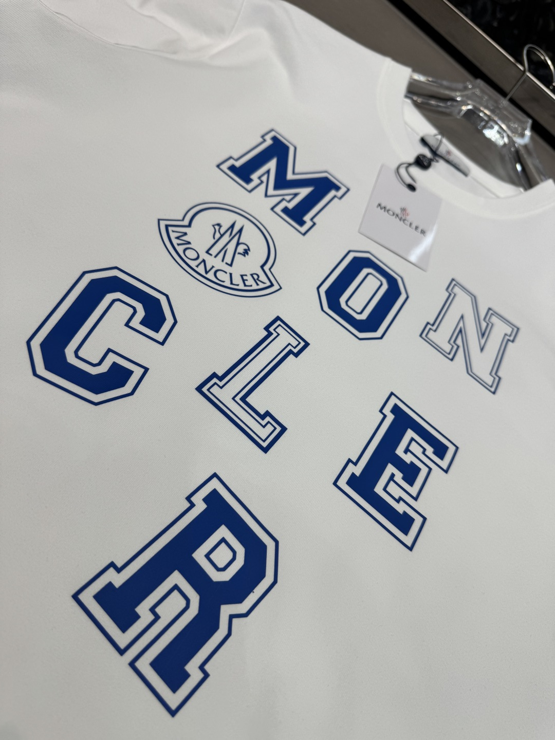 ☄️☄️☄️蒙口2026春夏短袖舒弹冰感棉新款短袖T版型：常规修身版型面料优点：舒适 微弹 冰感 挺拔 