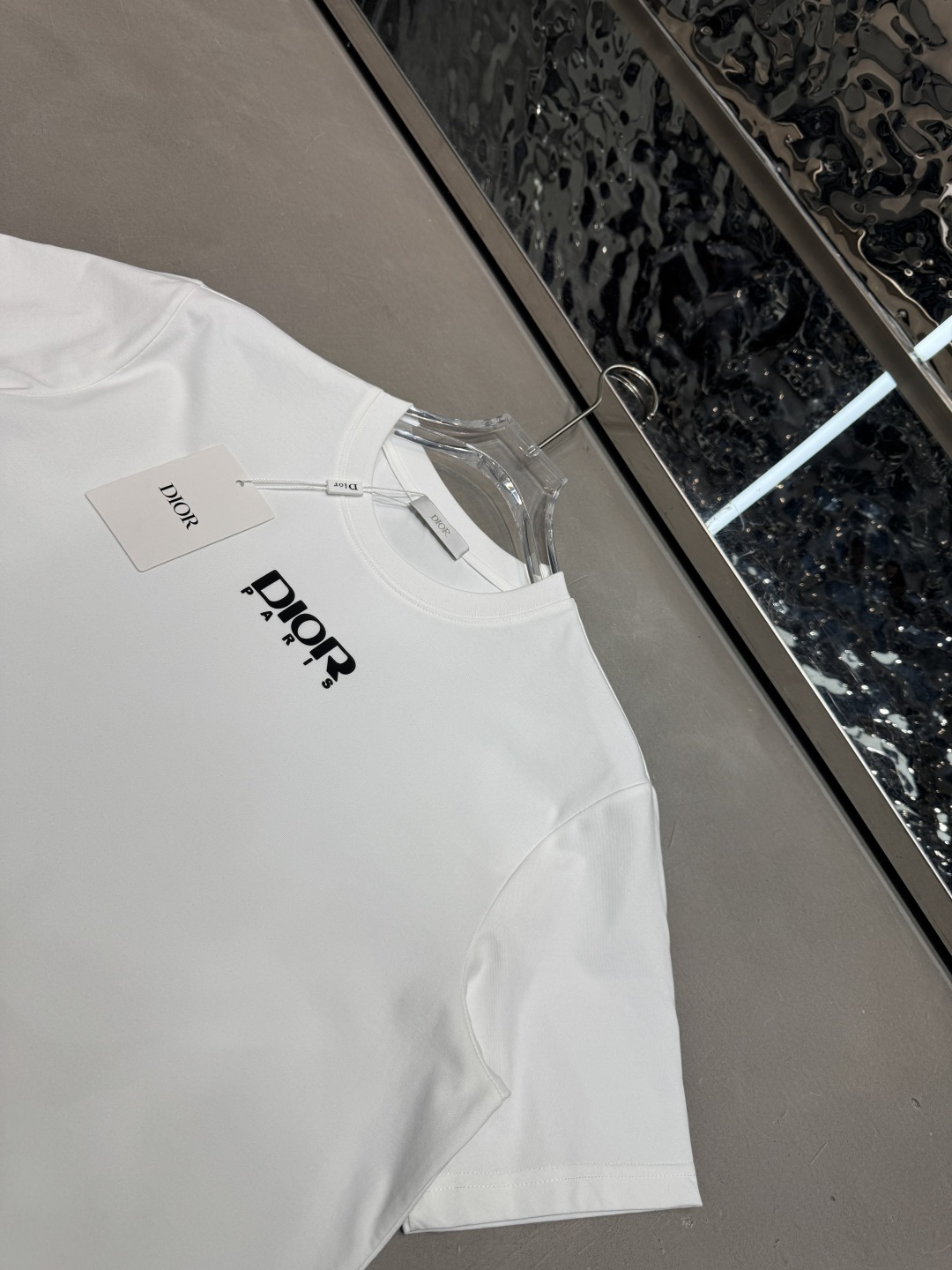 ☄️☄️☄️迪奥2026春夏短袖舒弹冰感棉新款短袖T版型：常规修身版型面料优点：舒适 微弹 冰感 挺拔 