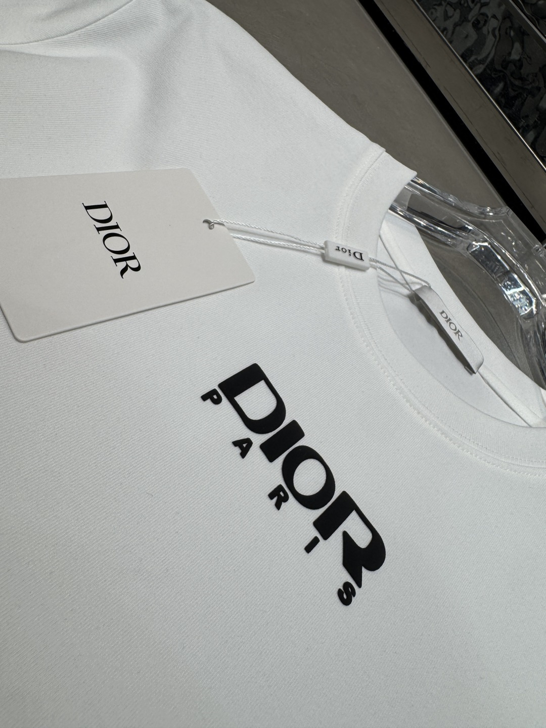 ☄️☄️☄️迪奥2026春夏短袖舒弹冰感棉新款短袖T版型：常规修身版型面料优点：舒适 微弹 冰感 挺拔 