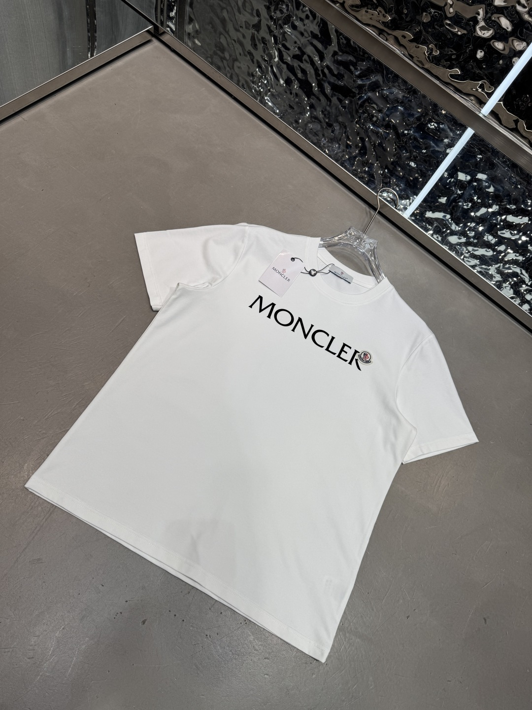 ☄️☄️☄️蒙口2026春夏短袖舒弹冰感棉新款短袖T版型：常规修身版型面料优点：舒适 微弹 冰感 挺拔 