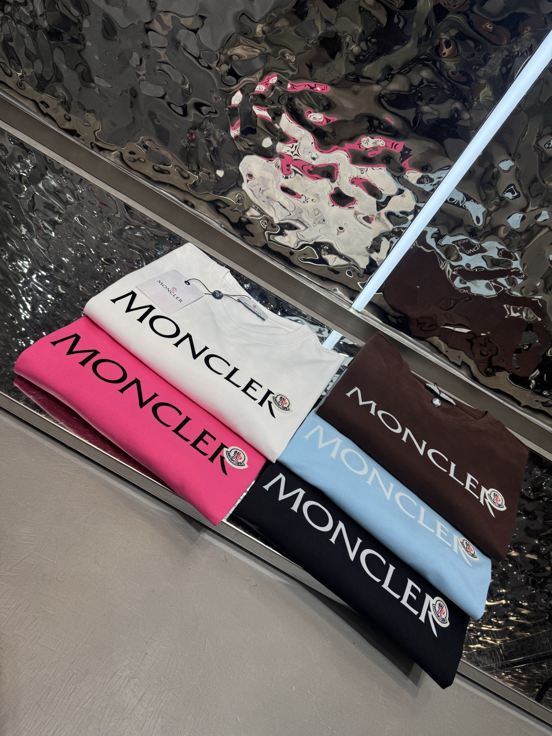 ☄️☄️☄️蒙口2026春夏短袖舒弹冰感棉新款短袖T版型：常规修身版型面料优点：舒适 微弹 冰感 挺拔 