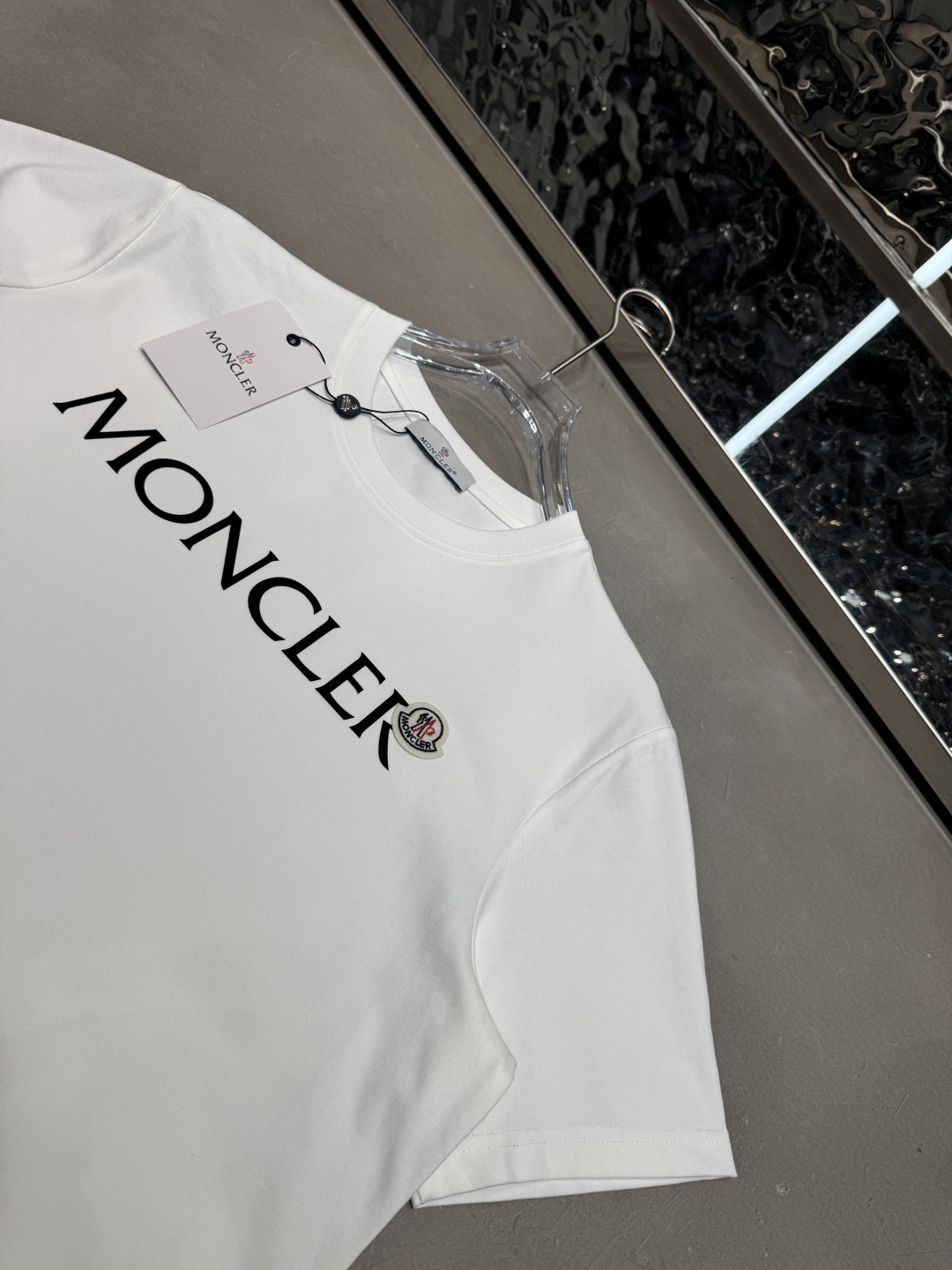 ☄️☄️☄️蒙口2026春夏短袖舒弹冰感棉新款短袖T版型：常规修身版型面料优点：舒适 微弹 冰感 挺拔 