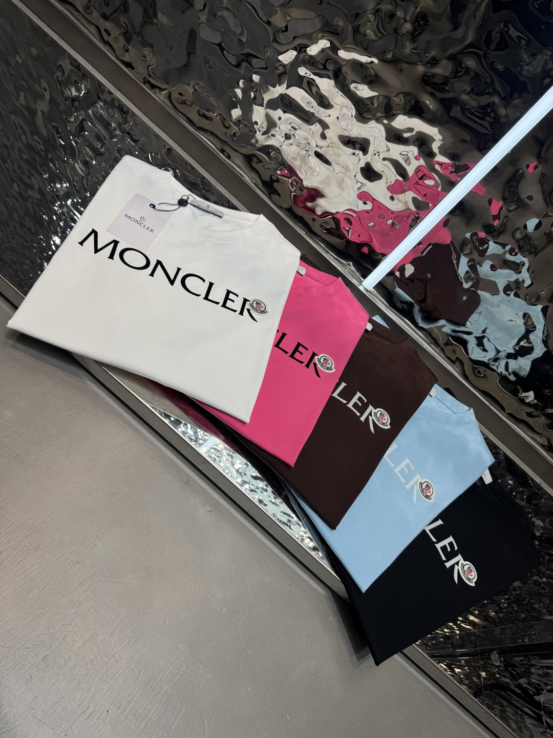 ☄️☄️☄️蒙口2026春夏短袖舒弹冰感棉新款短袖T版型：常规修身版型面料优点：舒适 微弹 冰感 挺拔 