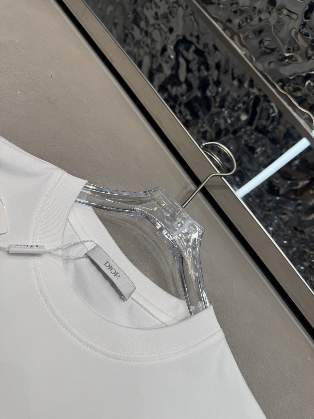 ☄️☄️☄️Dior2026春夏短袖舒弹冰感棉新款短袖T版型：常规修身版型面料优点：舒适 微弹 冰感 挺