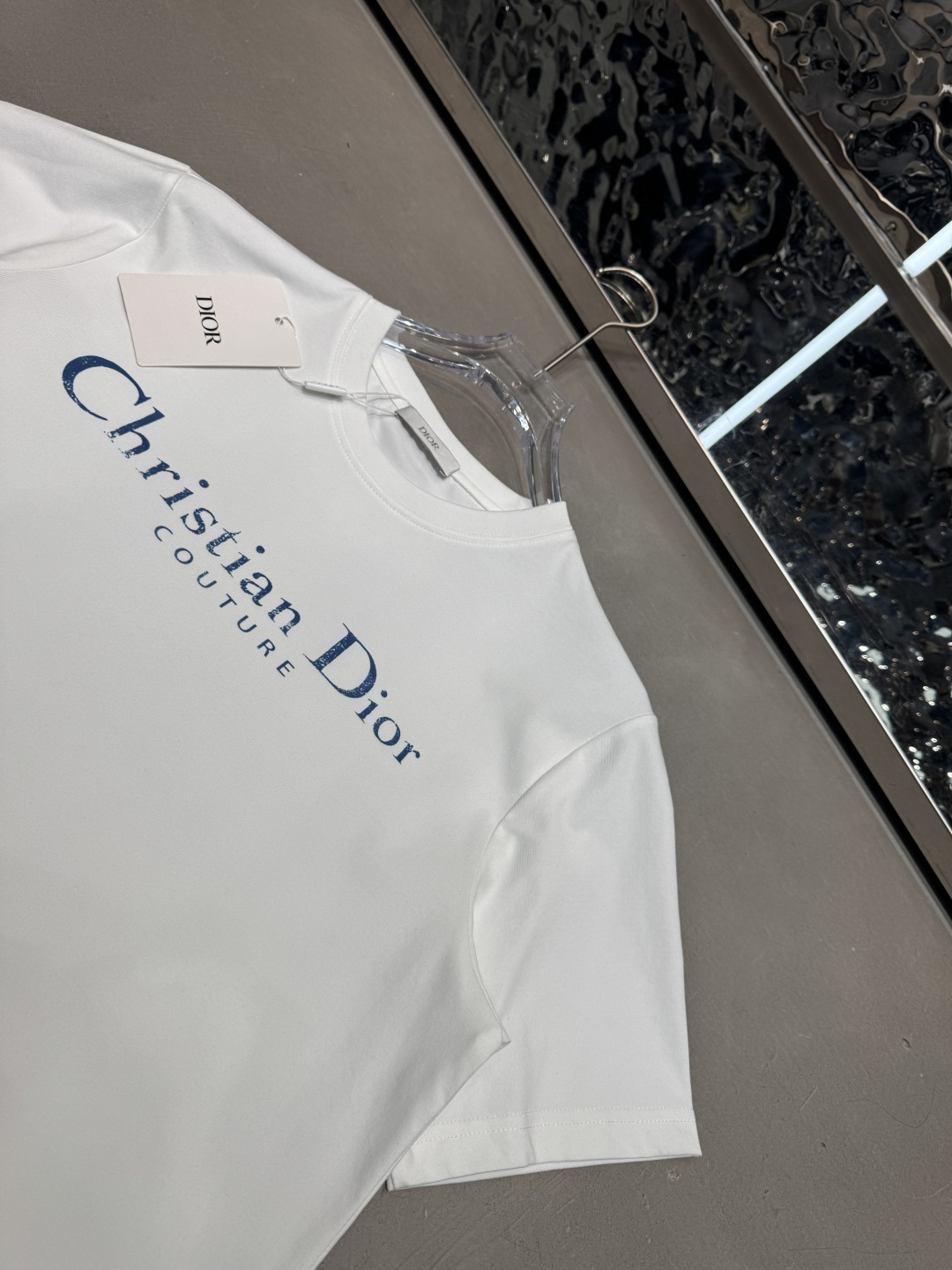 ☄️☄️☄️Dior2026春夏短袖舒弹冰感棉新款短袖T版型：常规修身版型面料优点：舒适 微弹 冰感 挺