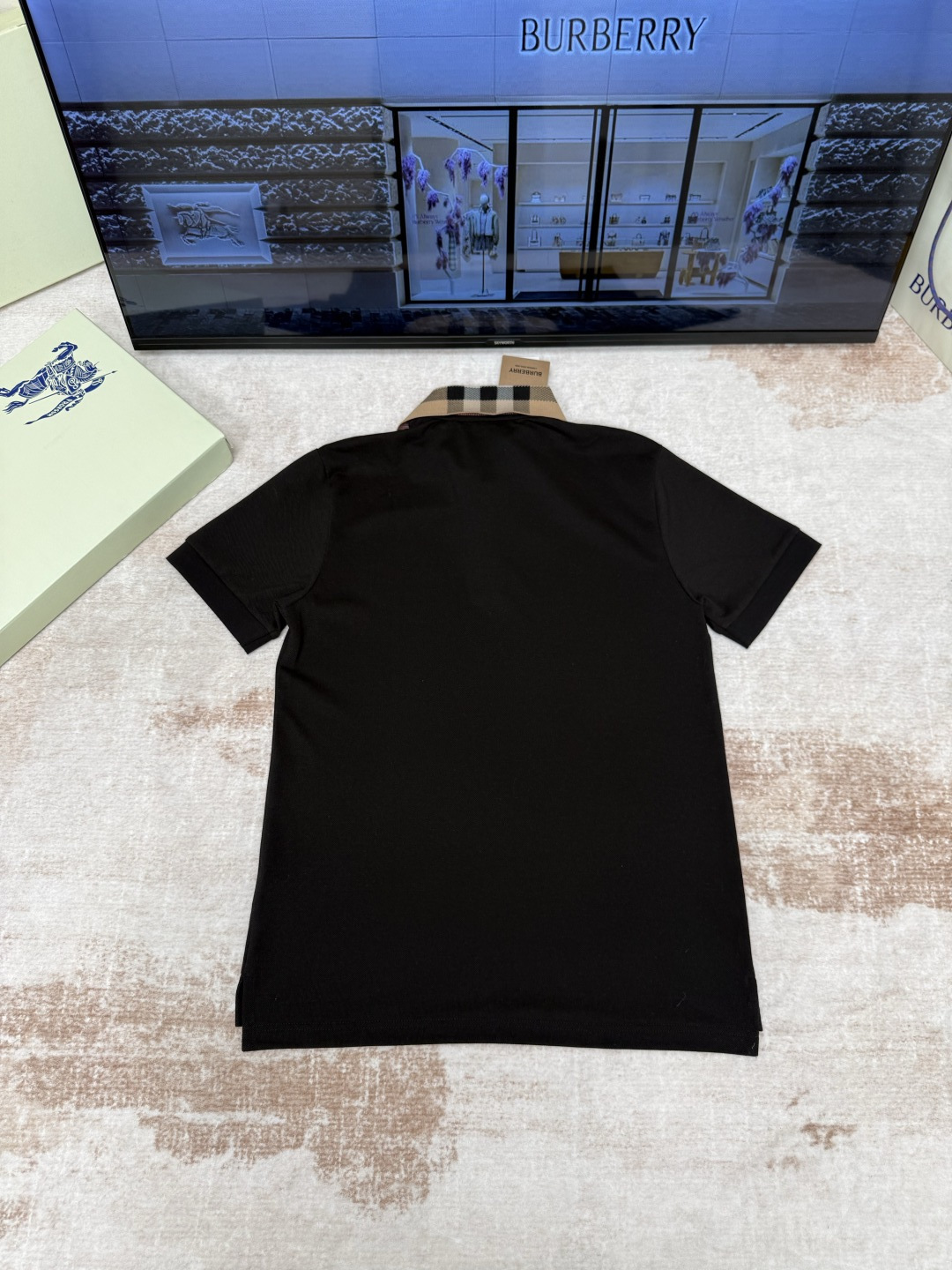 Video Show VW0403-1548