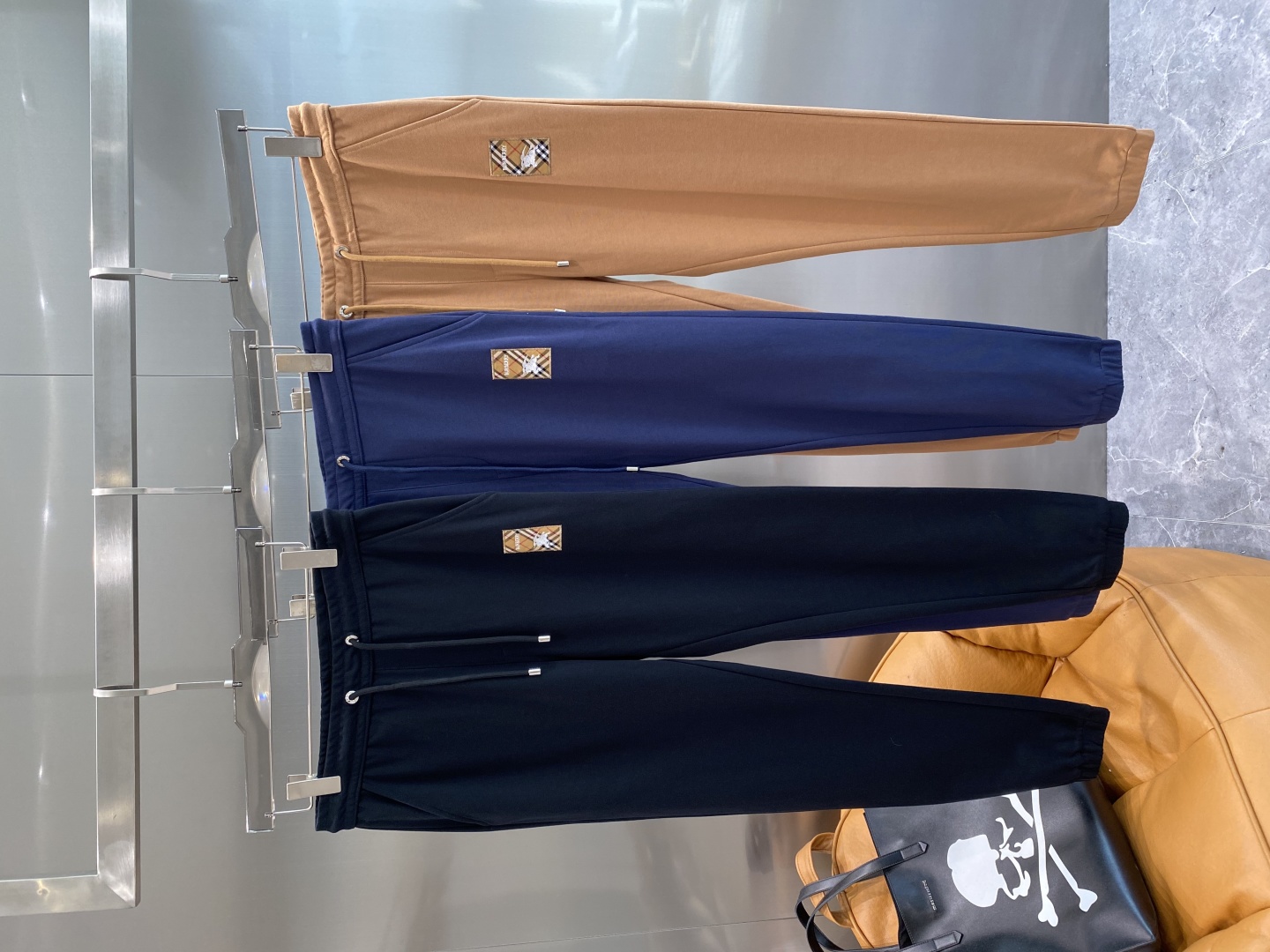 2025 Spring & Summer: Top New Leisure Pants with Classic Logo & Custom Fabics