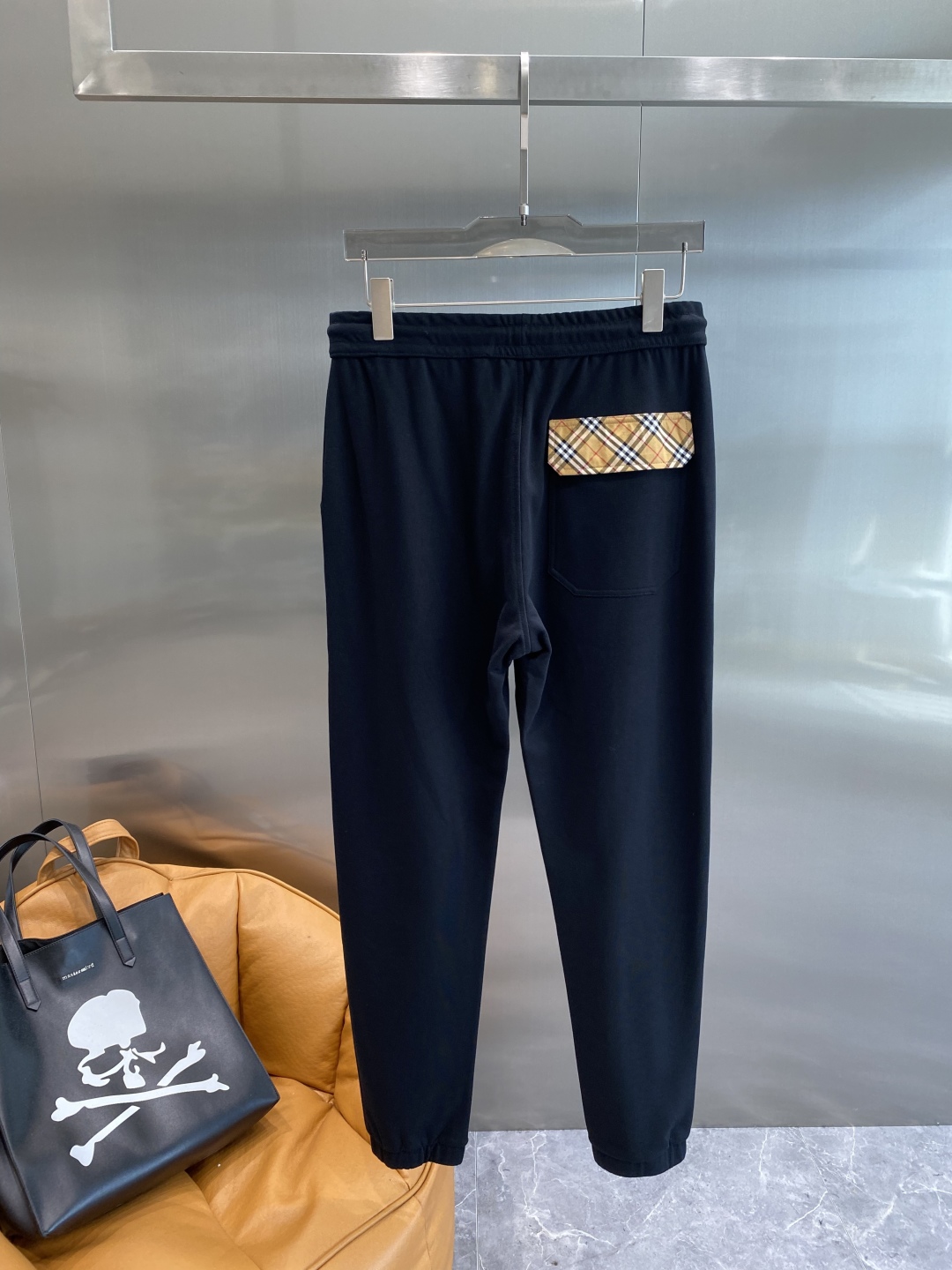 2025 Spring & Summer: Top New Leisure Pants with Classic Logo & Custom Fabics - 图片 8
