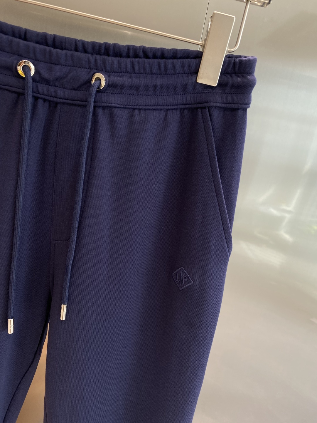 “2025 Spring & Summer Classic Logo Leisure Pants: Comfortable, Custom, Visible” - 图片 4