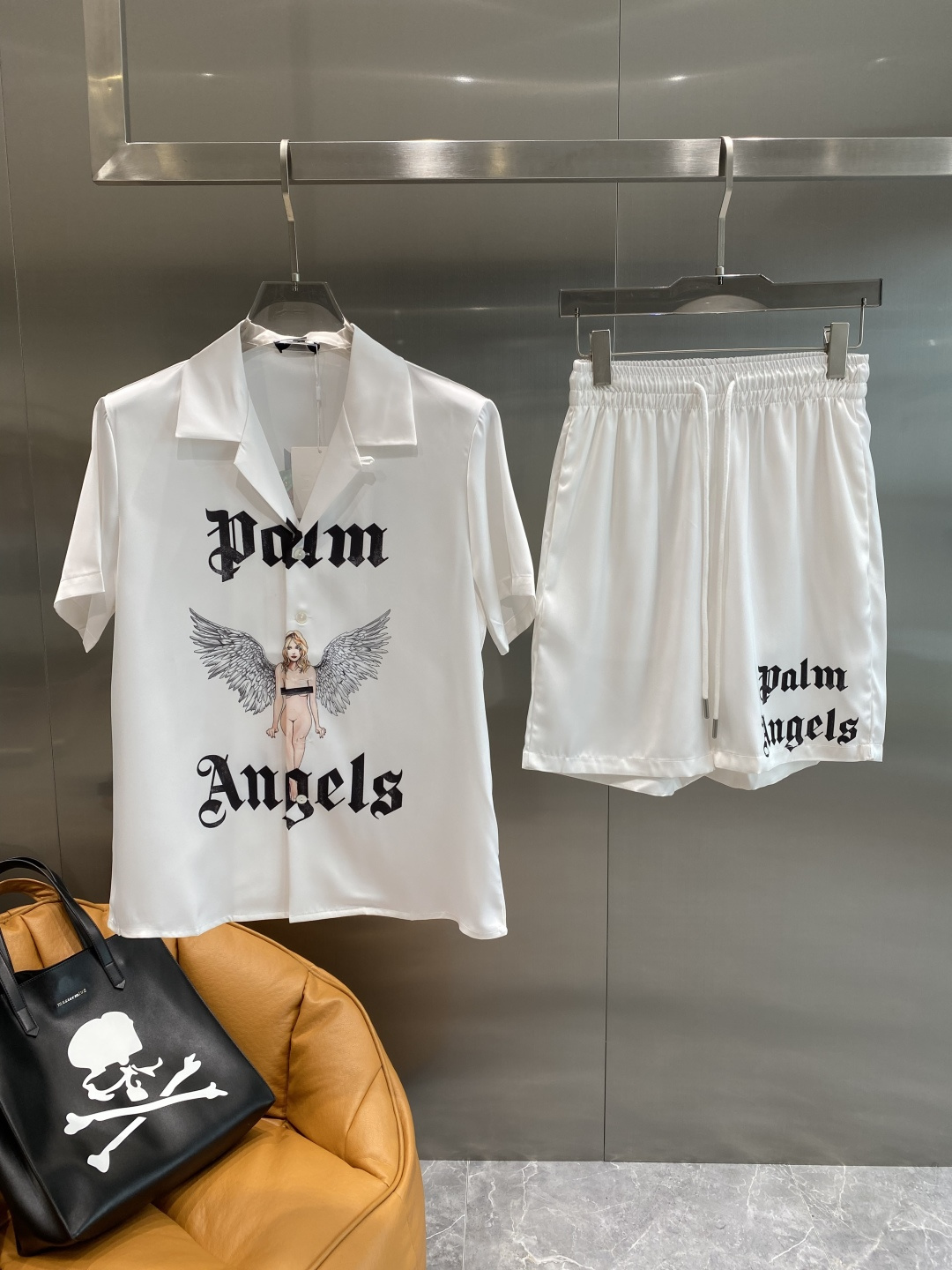 NO:509115,'PA Home' Casual pajamas set High-order silk silk fabric upgrade process upgrade Home clothing High-order Russian silk fabric skin-friendly and comfortable Home essentials Do not machine wash silk products, recommended to hand wash or wash bag number M-3XL the next day, real silk, alexander wang19860909《PA家》 休闲睡衣套装 高订天绸丝面料升级工艺升级 家居服 高定俄罗丝面料亲肤轻柔舒适 家居必备 真丝产品切勿机洗,建议 手洗或者洗衣袋洗 码数M-3XL隔天,,real silk,alexander wang,Men's clothing