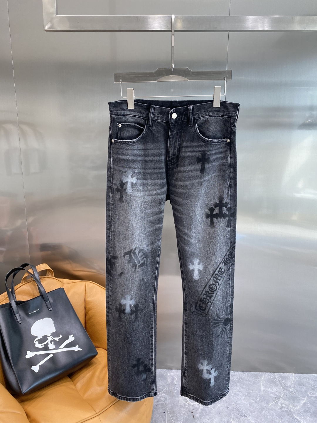 NO:500513,'Kejia' 2025 latest product, special counters are available at the same time, original single-order goods, water-washed casual jeans, imported original washing elastic fabric, comfortable and elastic, original hardware and auxiliary decorative logo, super positive style, extremely high grade, counter quality, fashionable and stylish upper body, S-XXL next day, jeans, alexander wang19860909《克家》 2025最新品,专柜同步有售,原单狠货,水洗休闲牛仔裤,进口原版水洗弹力面料,舒适有弹性,原版五金辅料装饰logo,版型超正,档次极高,专柜品质,上身时尚有型,码数S-XXL隔天,,jeans,alexander wang,Men's clothing