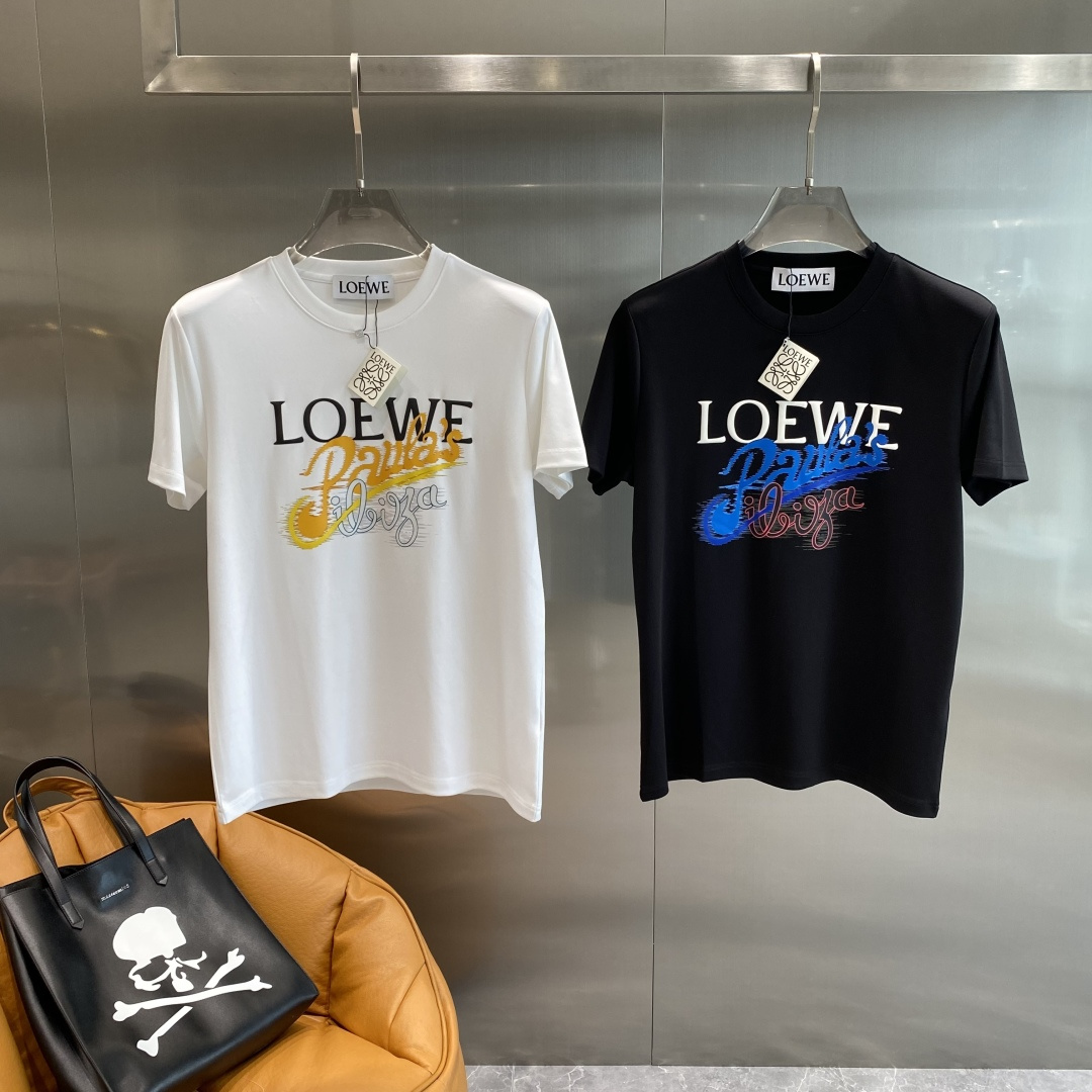 NO:505080,'Luo Family' 2025 autumn and winter new products with thick inner and outer short sleeves are launched. Customized modal cotton, high comfort on the upper body, colorful high-tech craftsmanship shows the ultimate personality and creativity Comfortable and casual style SizeM-3xL The next day,,loewe,T-shirt,alexander wang19860909《罗家》 2025秋冬新品加厚内搭外穿短袖 火爆上市啦 定制莫代尔棉 上身舒适度高 炫彩高科技工艺展现极致个性与创意 舒适随性风格 SizeM-3xL 隔天,,loewe,T-shirt,alexander wang,Men's clothing