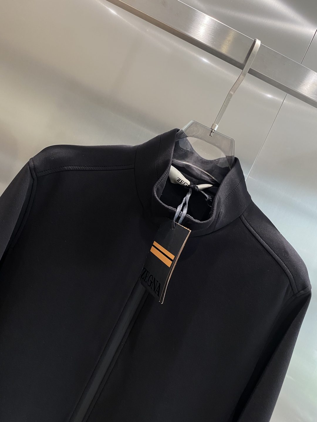 《𝙉𝙚𝙬🤍🖤杰尼家》2025新款夹克简约薄款休闲立领外套，转季必备单品-进口日本定制面料，丝滑柔软，垂感