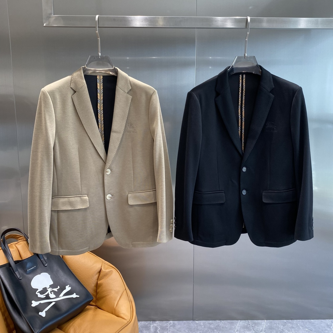 NO:510246,'Ba Jia' 25SS classic clean color hidden button two-piece suit, exquisite embellishment, extremely exquisite workmanship, fine and symmetrical thread, no extra thread head, full inside, customized imported nylon fiber blend fabric, slim and stylish high-quality fashion, the best strong product for all occasions whether in business or casual!  Code number M-XXXL the next day, burberry, business suit, alexander wang19860909《巴家》 25SS经典净色暗扣两粒西装西服,精致点缀,做工极其精湛,走线细密匀称,无多余线头,内里全包边,定制进口锦纶纤维混纺面料,修身有型的高品质时装,无论是商务还是休闲时候都能胜任各种场合的最佳强货！ 码数M-XXXL隔天,,burberry,business suit,alexander wang,Men's clothing