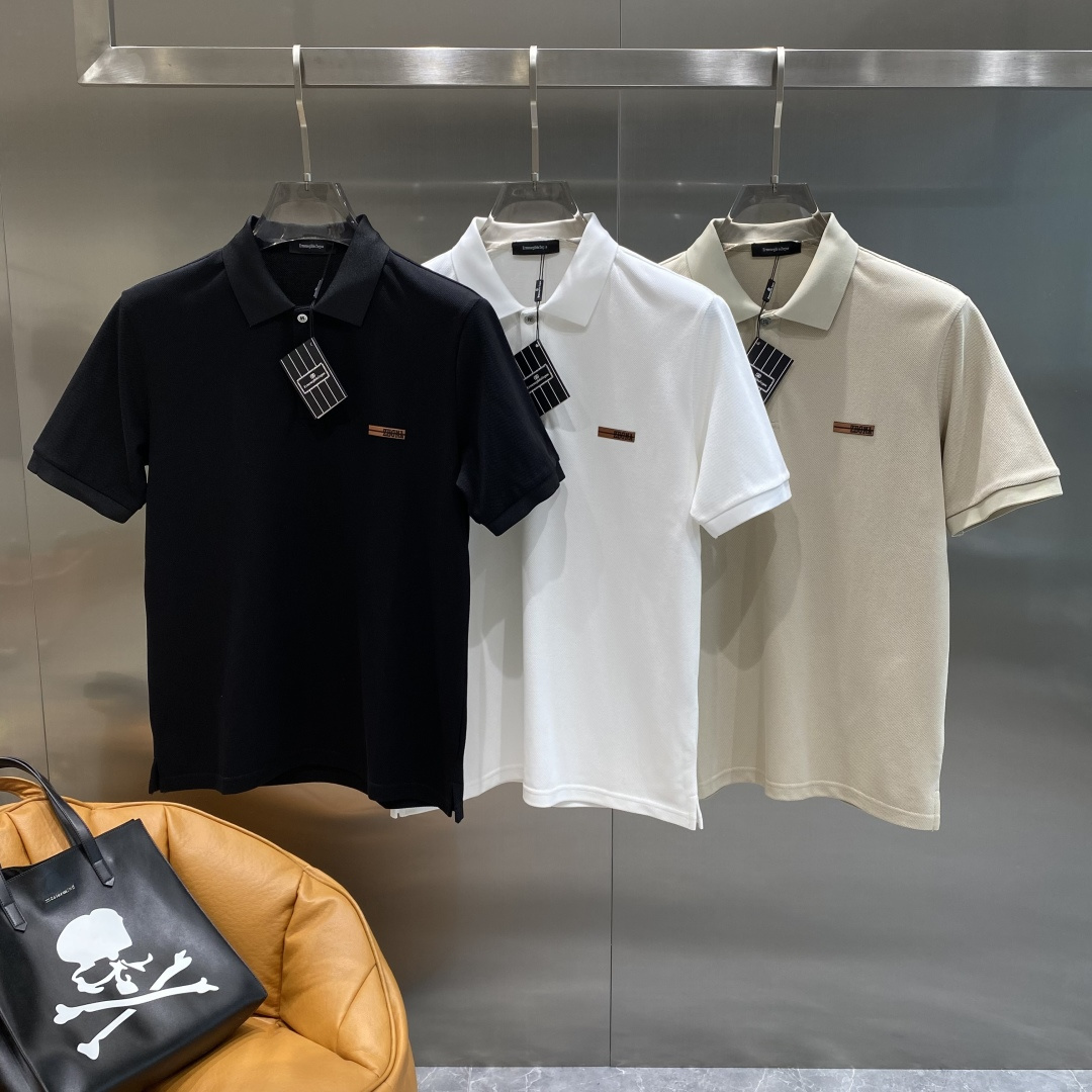 NO:511162,'Jennie's' 25SS new spring and summer short-sleeved lapel T-shirt polo, the highest version is customized with high-end vermillion floor fabric simple and fashionable style, and the color-blocking thread is super good-looking!  Classic logo simple and elegant style!  Full of high-end feel, wearable in all seasons. Simple European style official website on sale number M-3XL the next day, zegna, T-shirt, tees, t-shirt, alexander wang19860909《杰尼家》 25SS新款春夏短袖翻领T恤polo,最高版本客供定制高端朱地面料简单时尚款,拼色螺纹超级好看！经典logo简单大方的款式！满满的高级感,四季可穿.简欧风格官网在售码数M-3XL隔天,,zegna,T-shirt,tees，t-shirt,alexander wang,Men's clothing