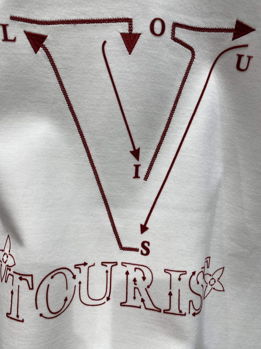 《𝙉𝙚𝙬🤍🖤驴家》
2025新款首发专柜最新款短袖圆领T恤 高端订制 设计前卫时尚！品牌logo重工艺设