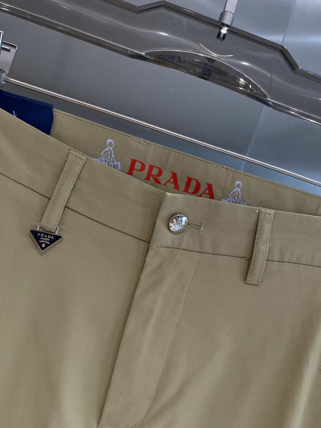 《𝙉𝙚𝙬🤍🖤普家》
2025新品休闲裤西裤，官网同步发售，裤身工艺设计，进口客供辅料、面料定制，代工厂出