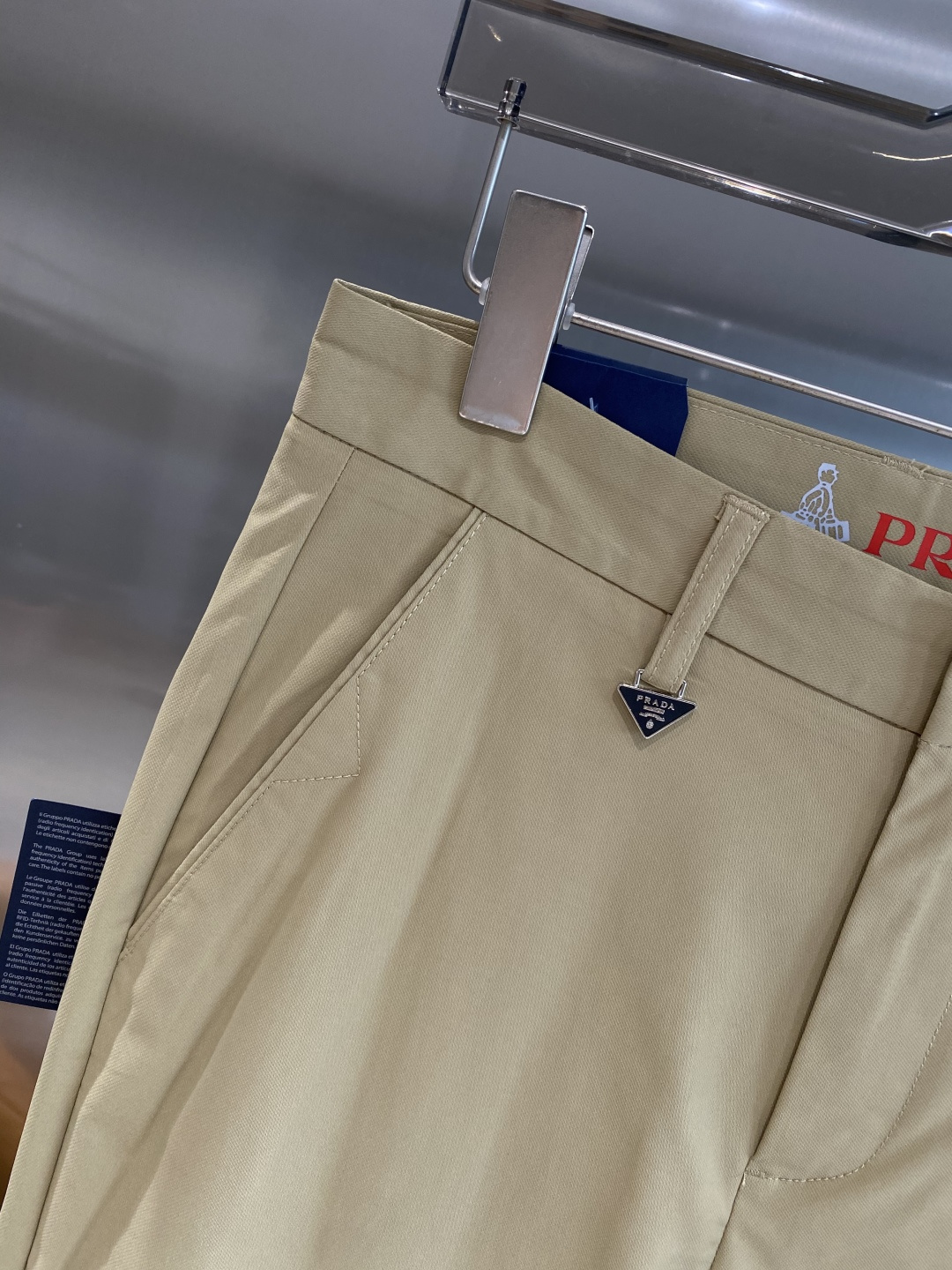 《𝙉𝙚𝙬🤍🖤普家》
2025新品休闲裤西裤，官网同步发售，裤身工艺设计，进口客供辅料、面料定制，代工厂出