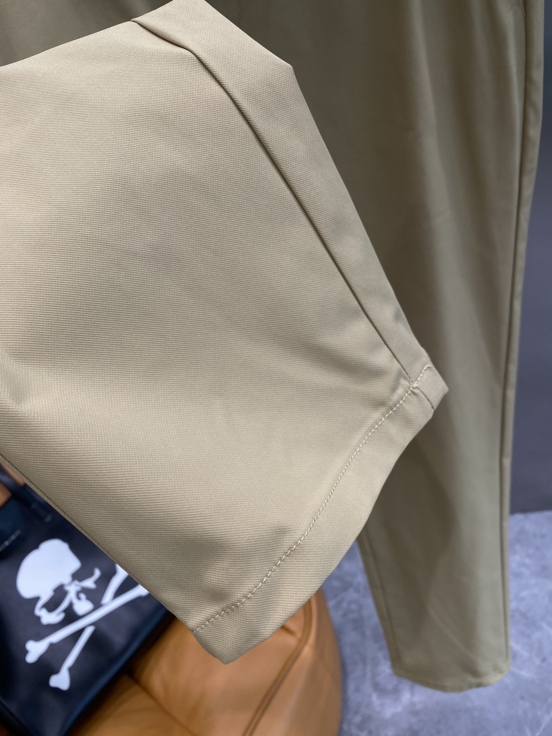 《𝙉𝙚𝙬🤍🖤普家》
2025新品休闲裤西裤，官网同步发售，裤身工艺设计，进口客供辅料、面料定制，代工厂出