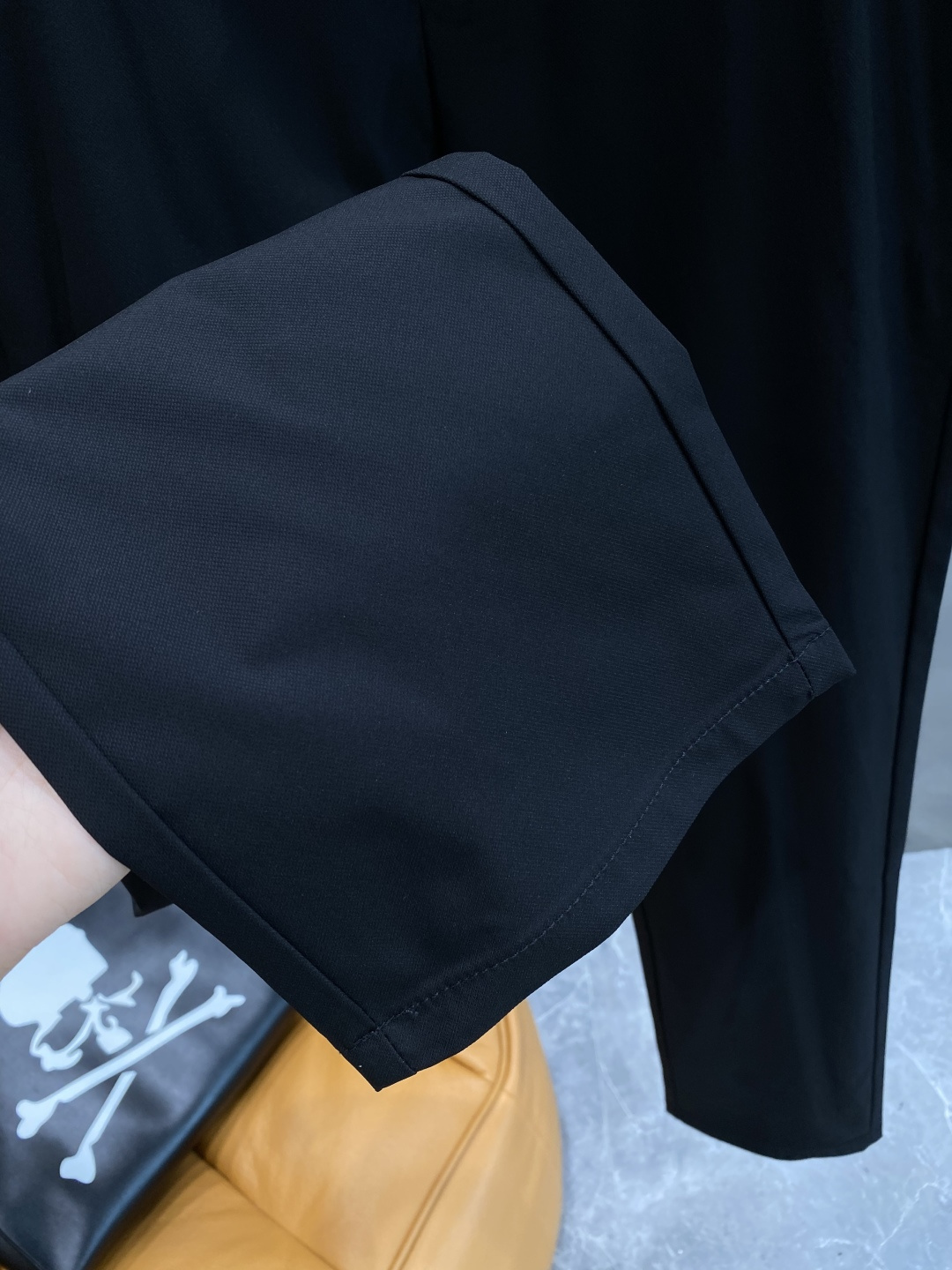 《𝙉𝙚𝙬🤍🖤普家》
2025新品休闲裤西裤，官网同步发售，裤身工艺设计，进口客供辅料、面料定制，代工厂出