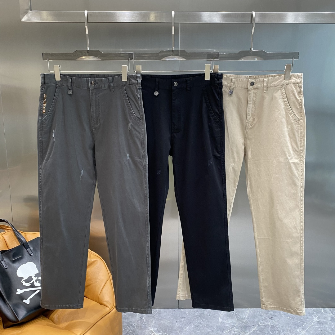 NO:513068,'Bajia' 2025 new casual trousers, simultaneously released on the official website, trouser body craft design, imported customer-supplied auxiliary materials, fabric customization, and OEM products are free of inspection!  Every detail is the ultimate, the original hardware accessories are trendy and stylish, and they are a must-have item for trendy people!  Count 29-36 the next day, burberry, alexander wang19860909《巴家》 2025新品休闲裤西裤,官网同步发售,裤身工艺设计,进口客供辅料、面料定制,代工厂出品免检！每个细节做到极致,原版五金配件,潮范十足、上身有型帅气,潮人必备单品！ 码数29-36隔天,,burberry,alexander wang,Men's clothing