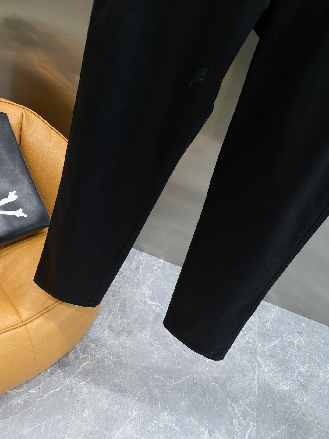 《𝙉𝙚𝙬🤍🖤巴家》
2025新品休闲裤西裤，官网同步发售，裤身工艺设计，进口客供辅料、面料定制，代工厂出