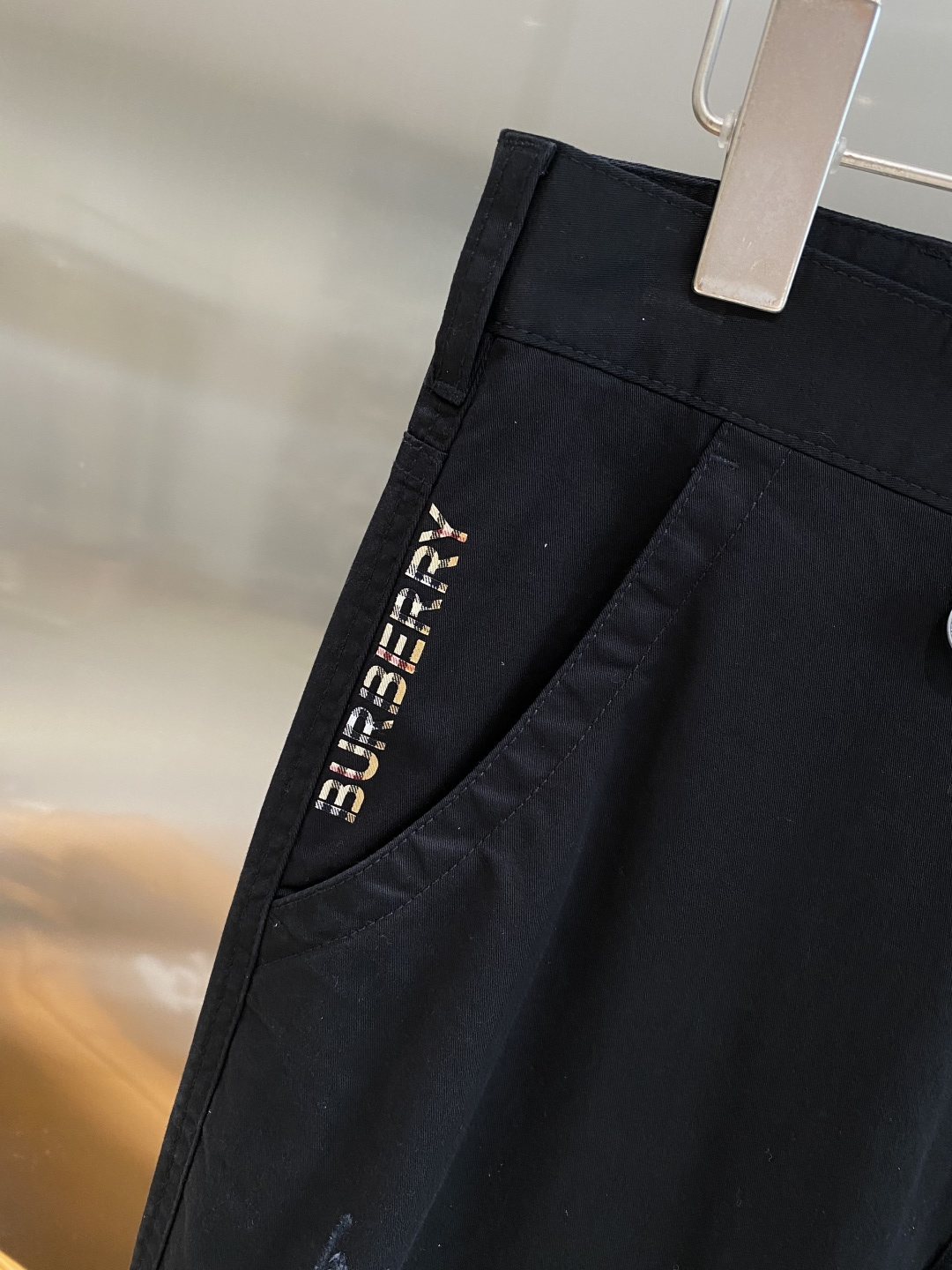 《𝙉𝙚𝙬🤍🖤巴家》
2025新品休闲裤西裤，官网同步发售，裤身工艺设计，进口客供辅料、面料定制，代工厂出