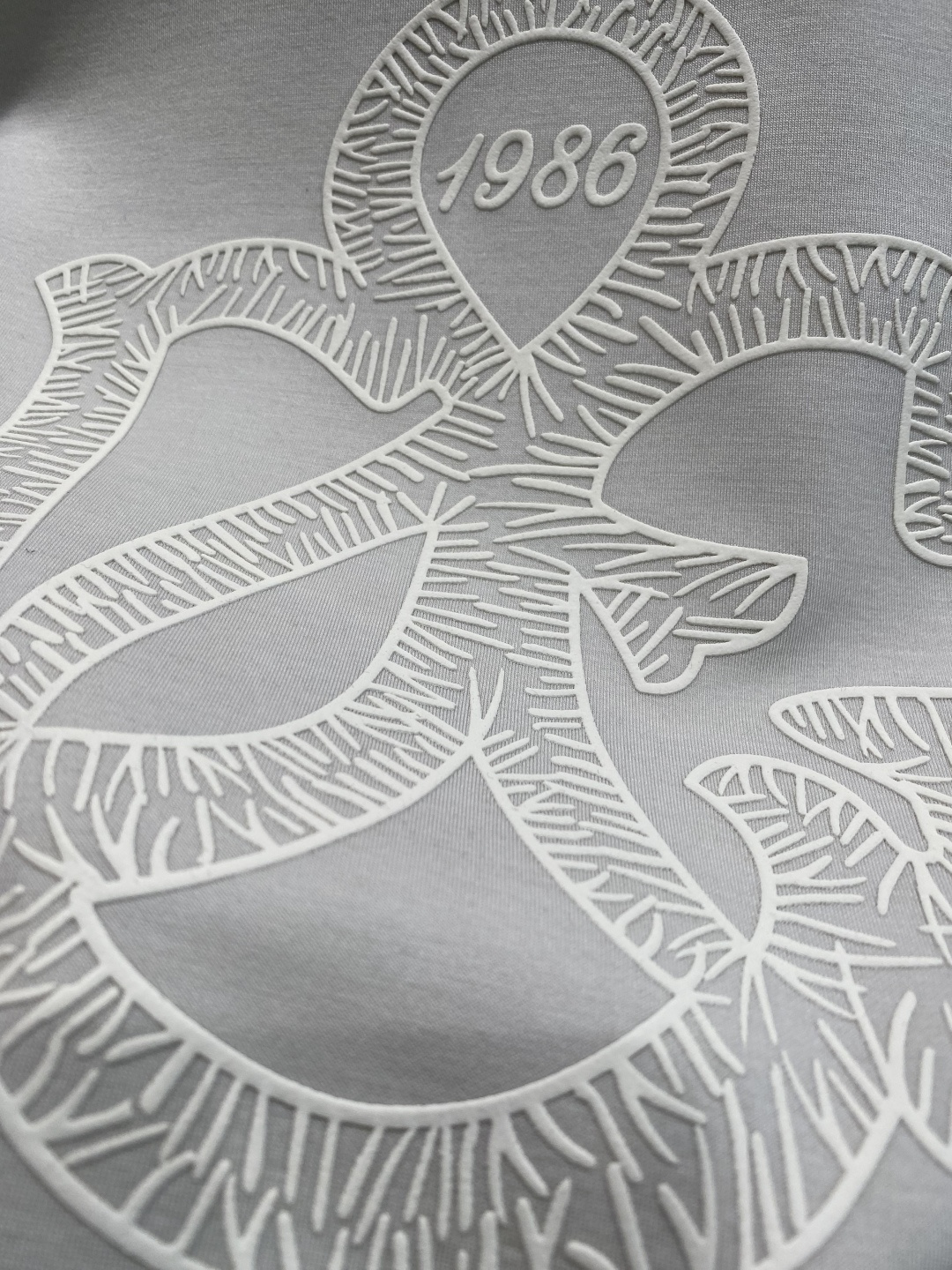 《𝙉𝙚𝙬🤍🖤DG家》
2025新款首发专柜最新款短袖圆领T恤 高端订制 设计前卫时尚！品牌logo重工艺