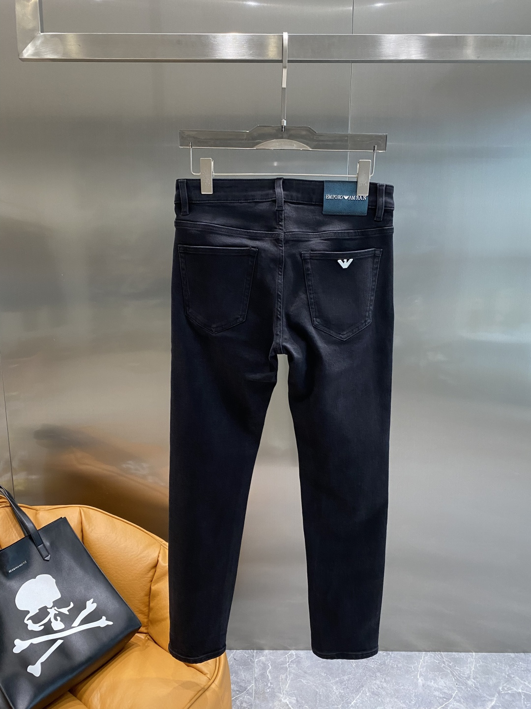 NO:514726,'Ama Family' 2025ss new original single hot jeans super customized original hardware super heavy industry craftsmanship excellent style, impeccable details!  The style is not picky, the workmanship is high-end, the super good goods are not waiting for everyone, please start quickly, size 29-36 the next day, jeans, alexander wang19860909《阿玛家》 2025ss新款原单爆款牛仔裤 超级定制款 原版五金 超级重工工艺 版型超赞,细节做工无可挑剔！款式不挑人,做工高档,超强好货不等人,看中赶紧下手,尺码29-36隔天,,jeans,alexander wang,Men's clothing