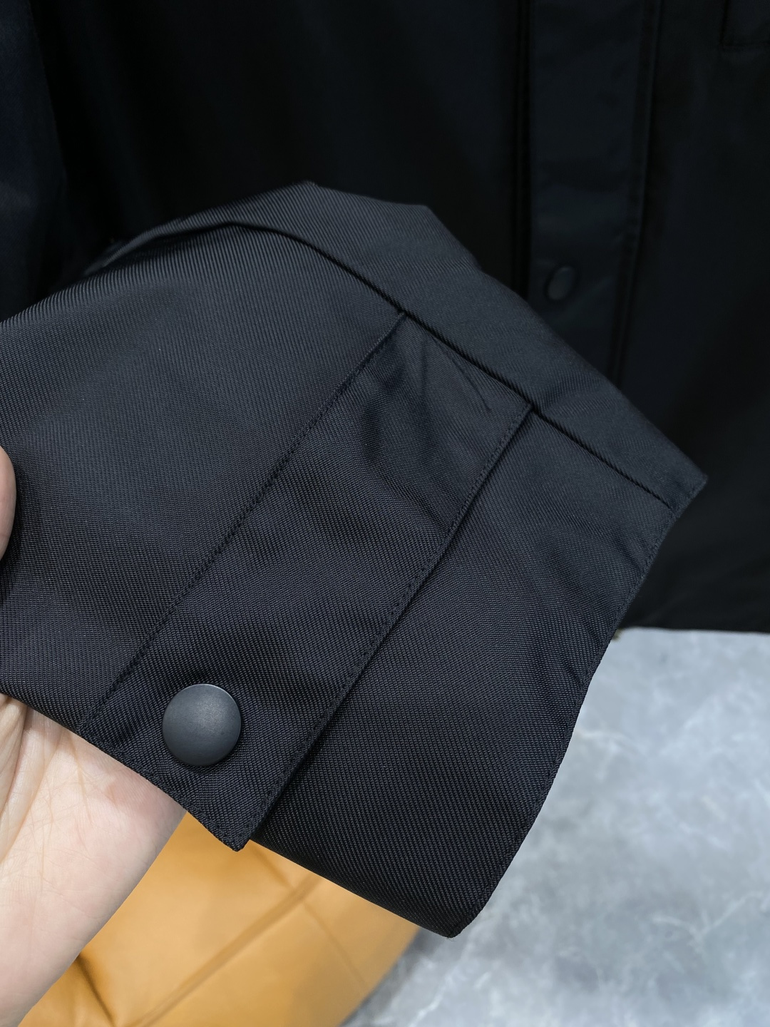 《𝙉𝙚𝙬🤍🖤普家》2025ss秋冬新款领爆款外套，经典款式设计，款式新颖，耐穿舒适不易变版型修身时尚，上