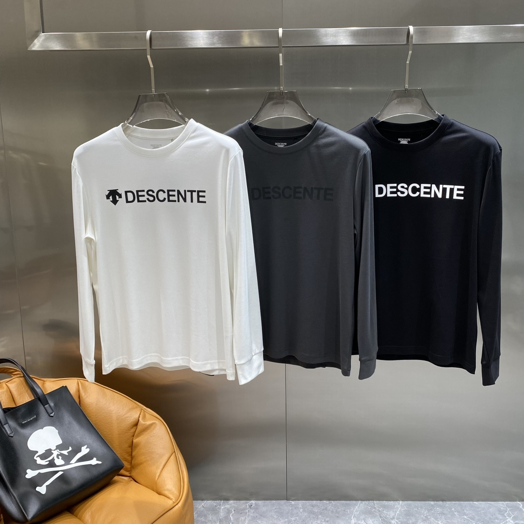 NO:530920,'Disanjia' 2025ss autumn new product, long-sleeved T-shirt, classic logo design, versatile model, released simultaneously on the official website. Customized fabrics are soft and delicate, with a very high skin-friendly feel, perfectly interpreting the brand's fashion trend!  Men’s wardrobe are indispensable, and they are low-key designs and must-haves. Dears, please buy them quickly!  S-XXXL the next day, tees, t-shirt, alexander wang19860909《迪桑家》 2025ss秋季新品 长袖T恤,经典Logo设计,百搭款 官网同步发售 定制面料,柔软细腻,亲肤感极高,完美诠释出品牌的时尚潮流！男人的衣柜都少不了基础 是低调的设计 必备款,亲们赶紧入手！码数S-XXXL隔天,,tees，t-shirt,alexander wang,Men's clothing