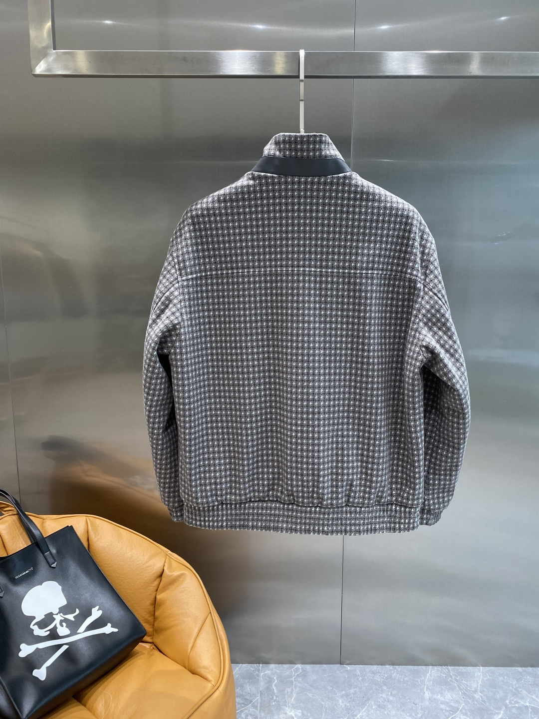 《𝙉𝙚𝙬🤍🖤lP🆕》25ss早秋【新品】鹅绒夹克外套爆款 秋冬专柜新款休闲时尚夹克外套！超前卫设计风格 