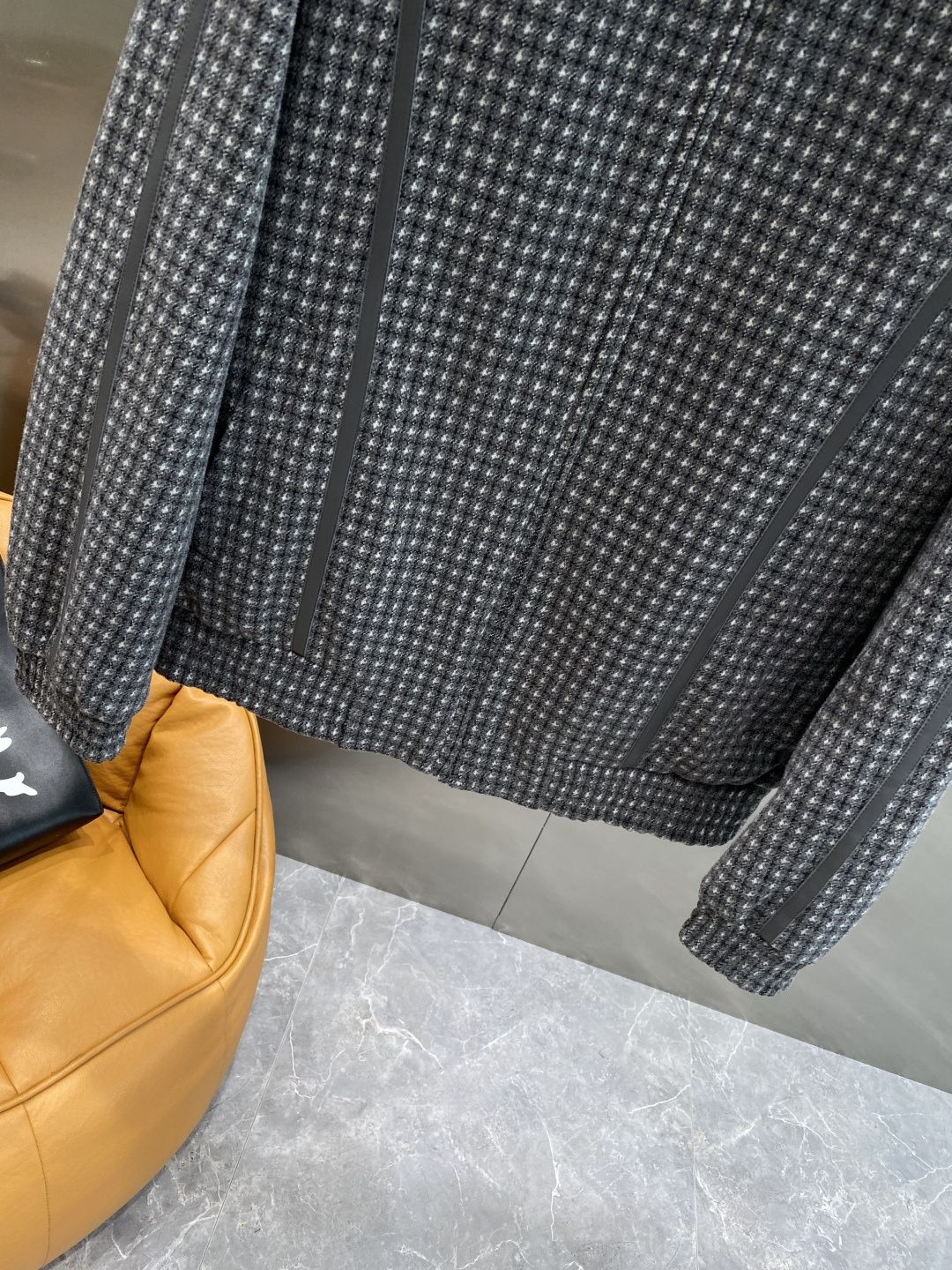 《𝙉𝙚𝙬🤍🖤lP🆕》25ss早秋【新品】鹅绒夹克外套爆款 秋冬专柜新款休闲时尚夹克外套！超前卫设计风格 