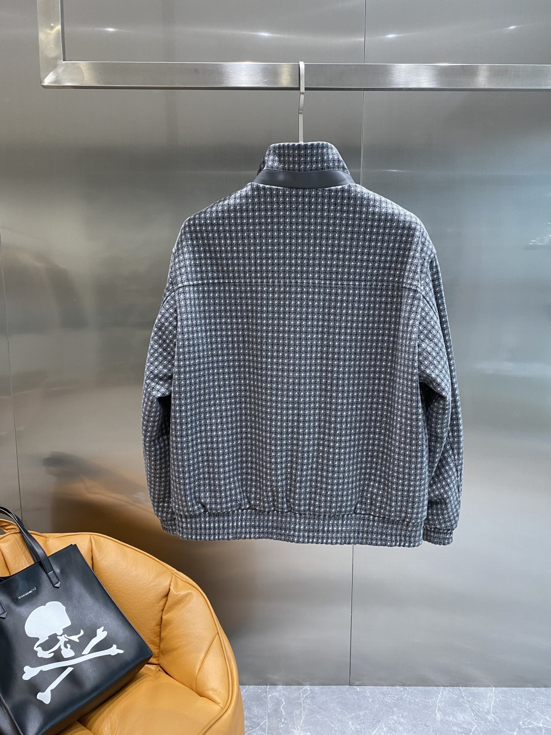 《𝙉𝙚𝙬🤍🖤lP🆕》25ss早秋【新品】鹅绒夹克外套爆款 秋冬专柜新款休闲时尚夹克外套！超前卫设计风格 