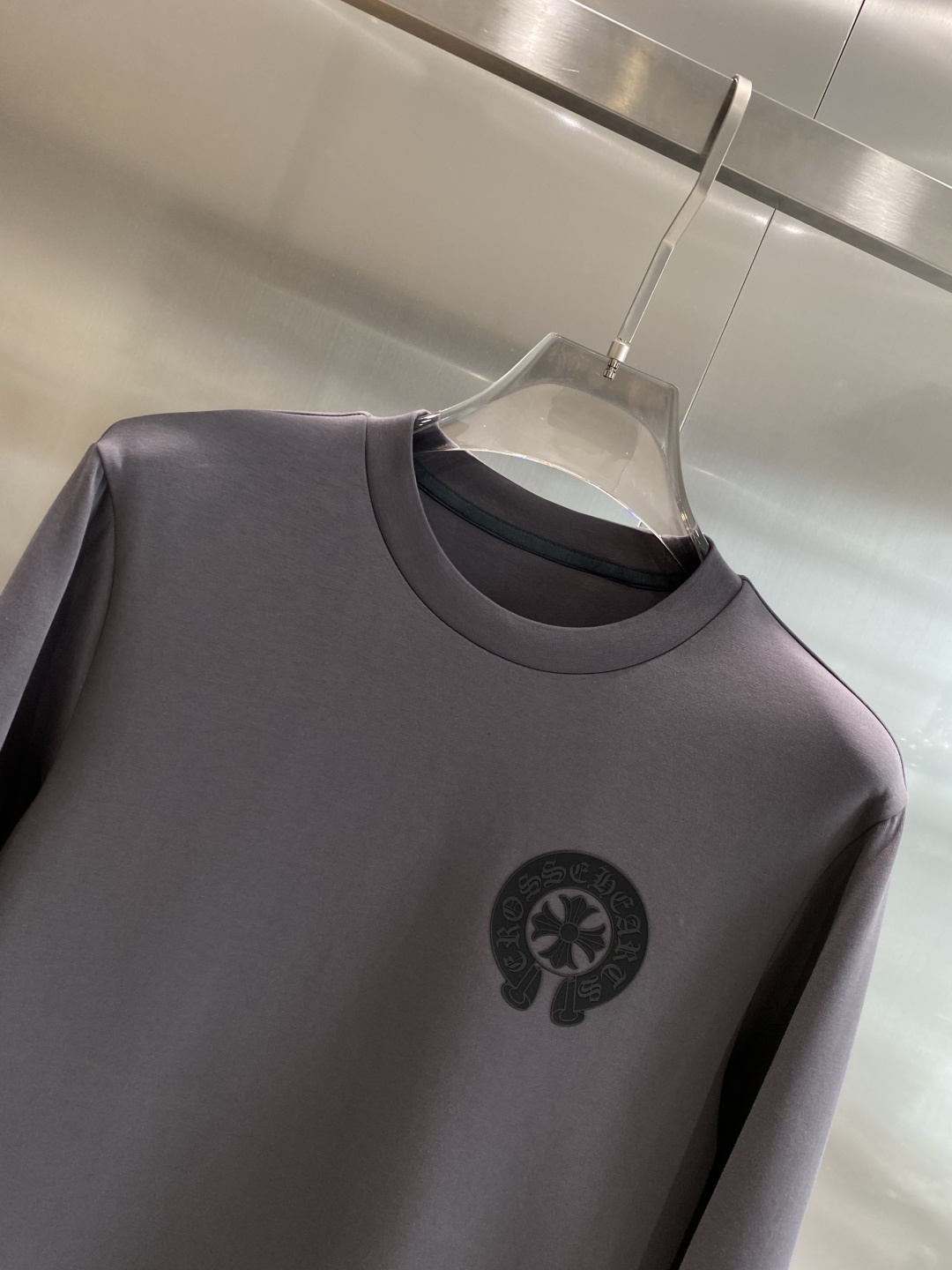 《𝙉𝙚𝙬🤍🖤克罗心》25秋冬新品空气层 圆领卫衣，正面品牌标识设计，创意重释品牌标志性设计，采用400克