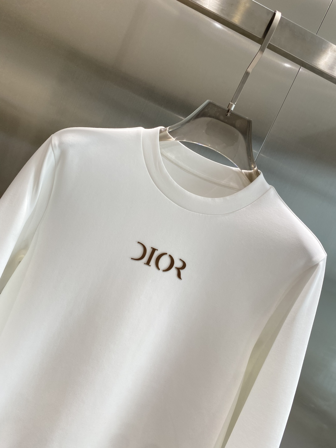 《𝙉𝙚𝙬🤍🖤迪奥》25秋冬新品空气层 圆领卫衣，正面品牌标识设计，创意重释品牌标志性设计，采用400克重