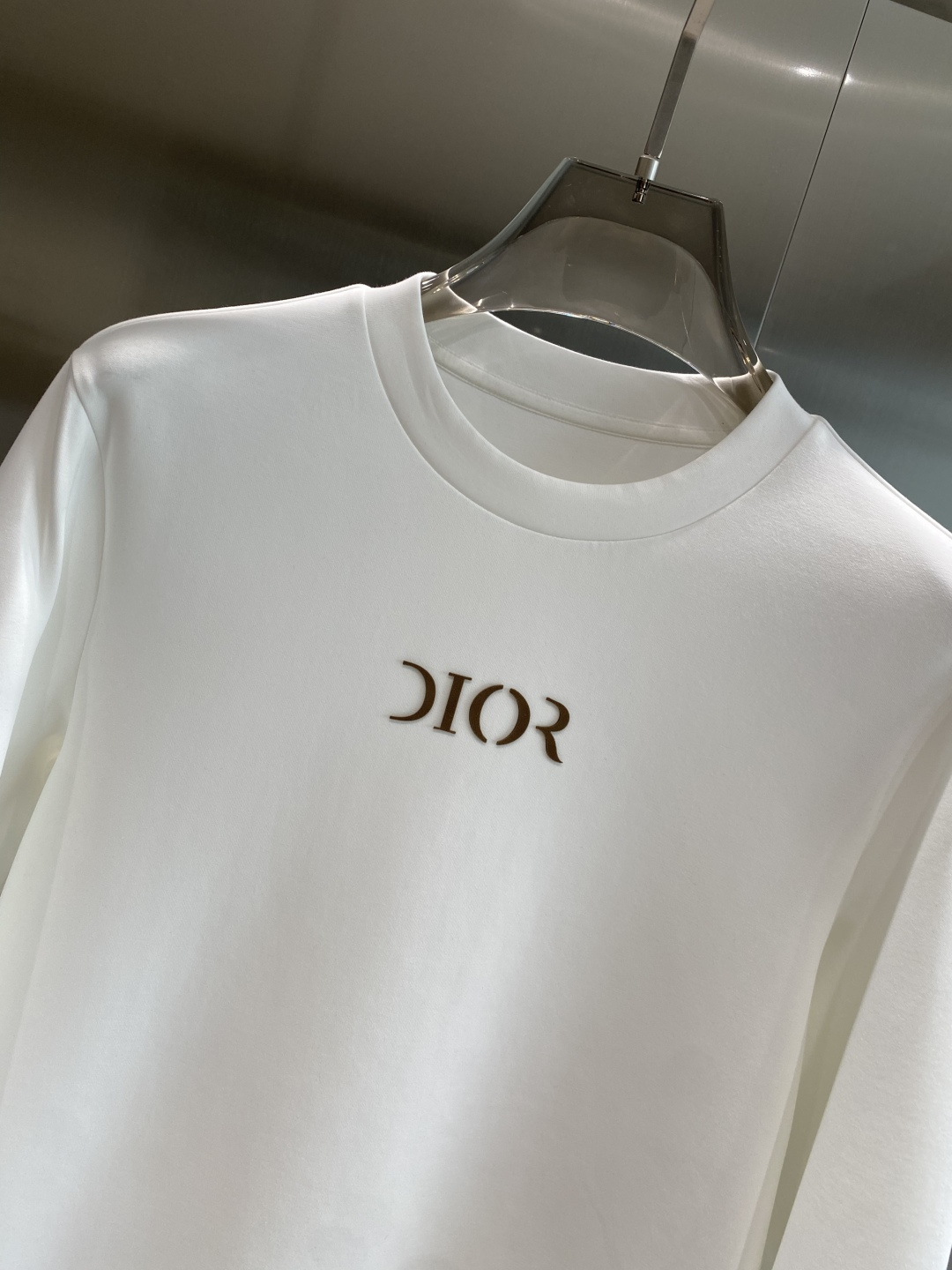 《𝙉𝙚𝙬🤍🖤迪奥》25秋冬新品空气层 圆领卫衣，正面品牌标识设计，创意重释品牌标志性设计，采用400克重