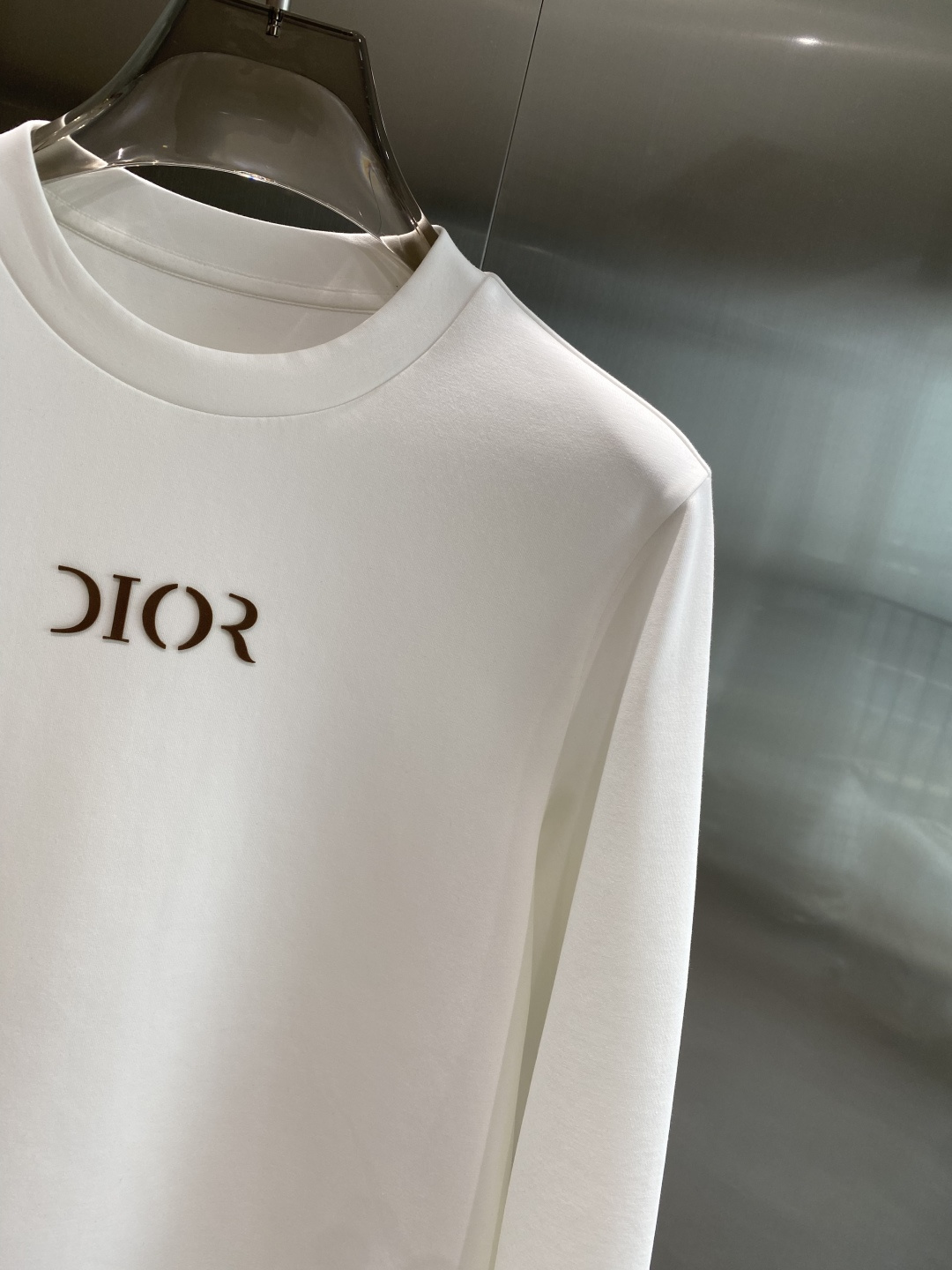 《𝙉𝙚𝙬🤍🖤迪奥》25秋冬新品空气层 圆领卫衣，正面品牌标识设计，创意重释品牌标志性设计，采用400克重