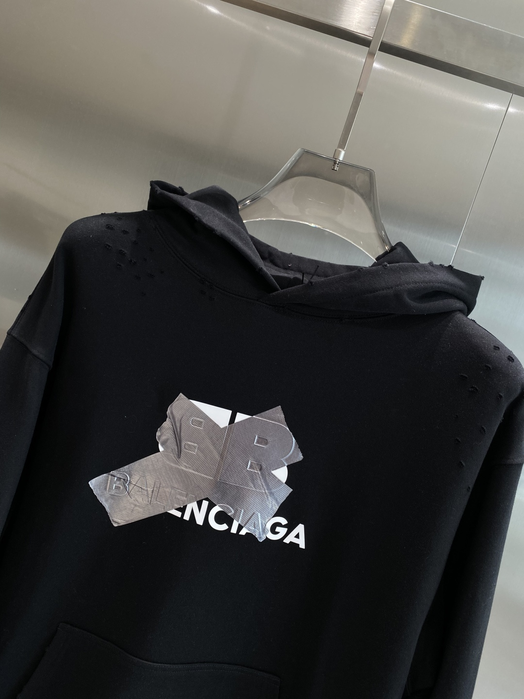 《𝙉𝙚𝙬🤍🖤巴黎世家》2025秋季最新款，专柜同步有售，原单狠货，爆款时尚休闲连帽卫衣，进口原版面料，独